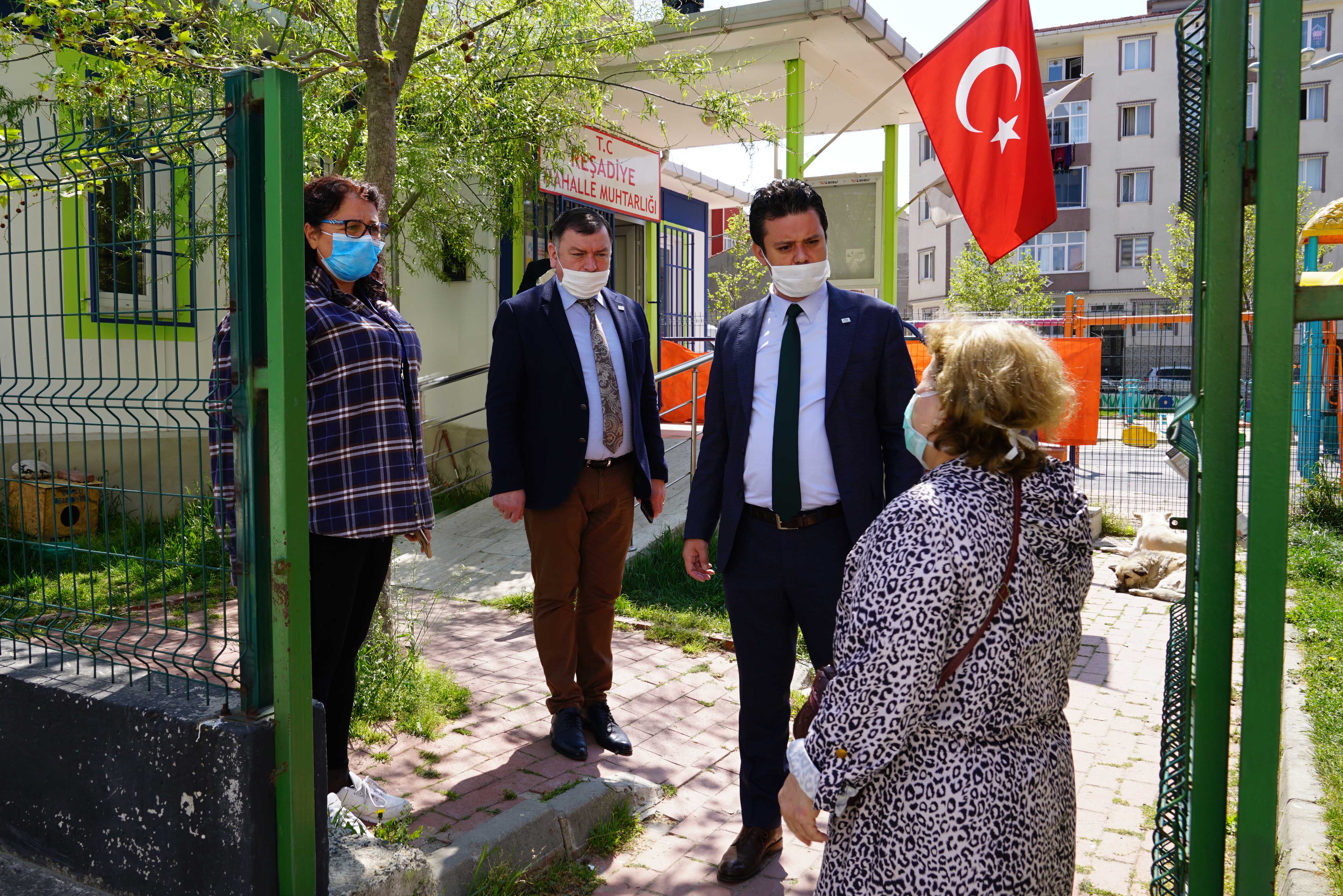 Bakan Sarkurttan Muhtarlara Ziyaret