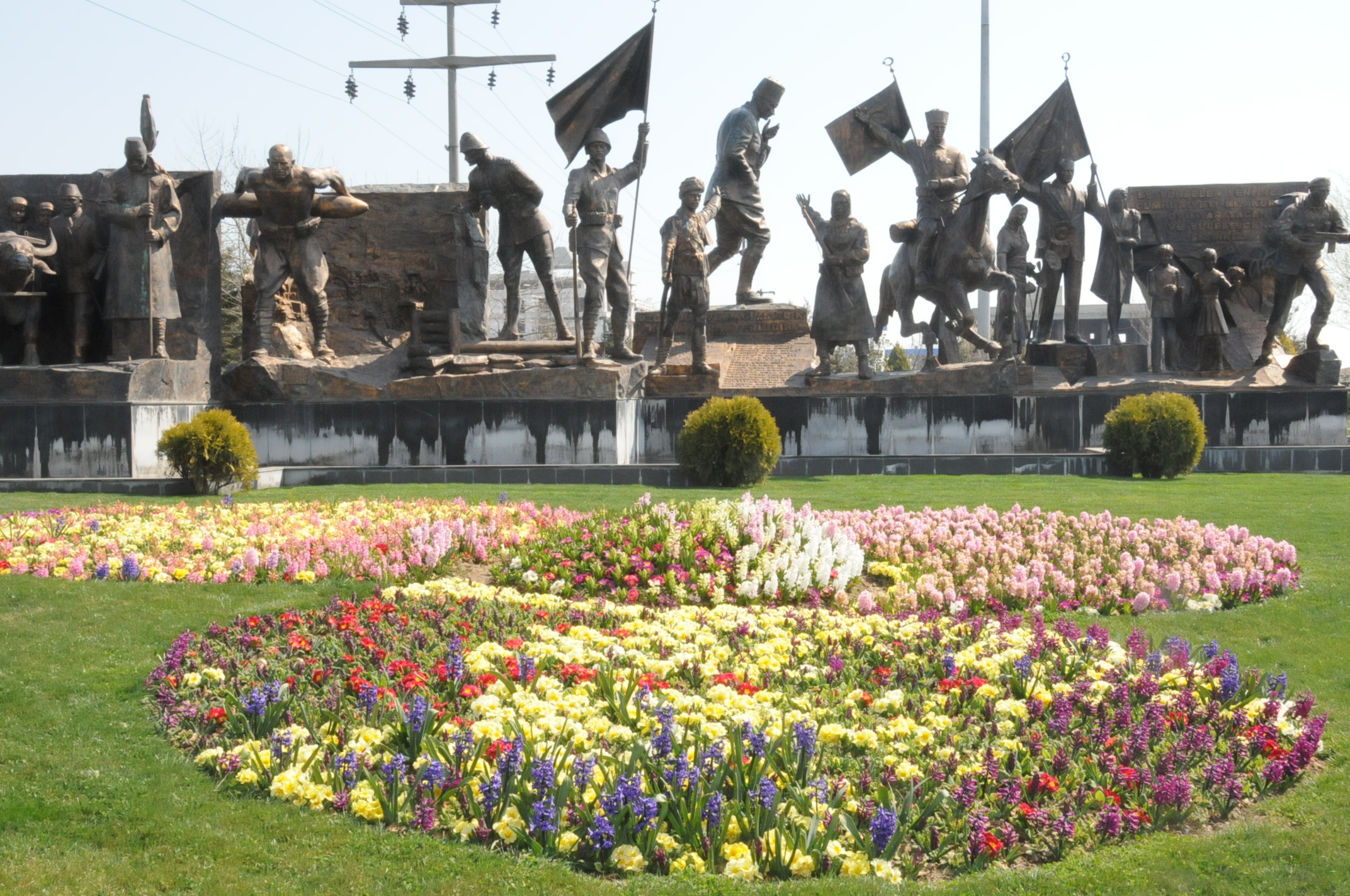 �orlu �i�eklerle Bezendi