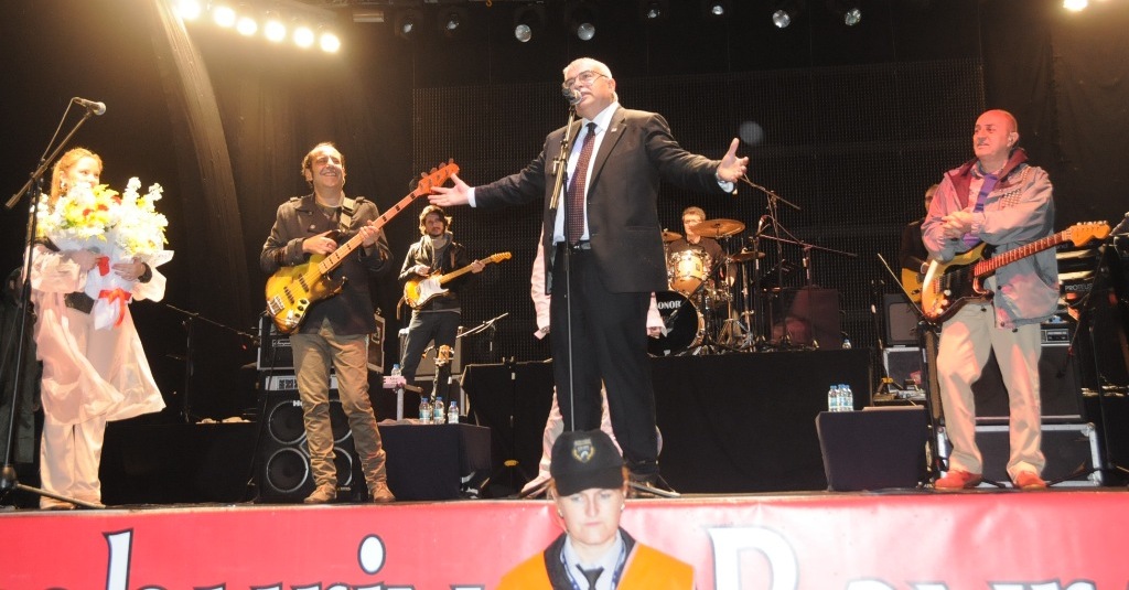 Cumhuriyet Parknda lk Konseri MF Verdi