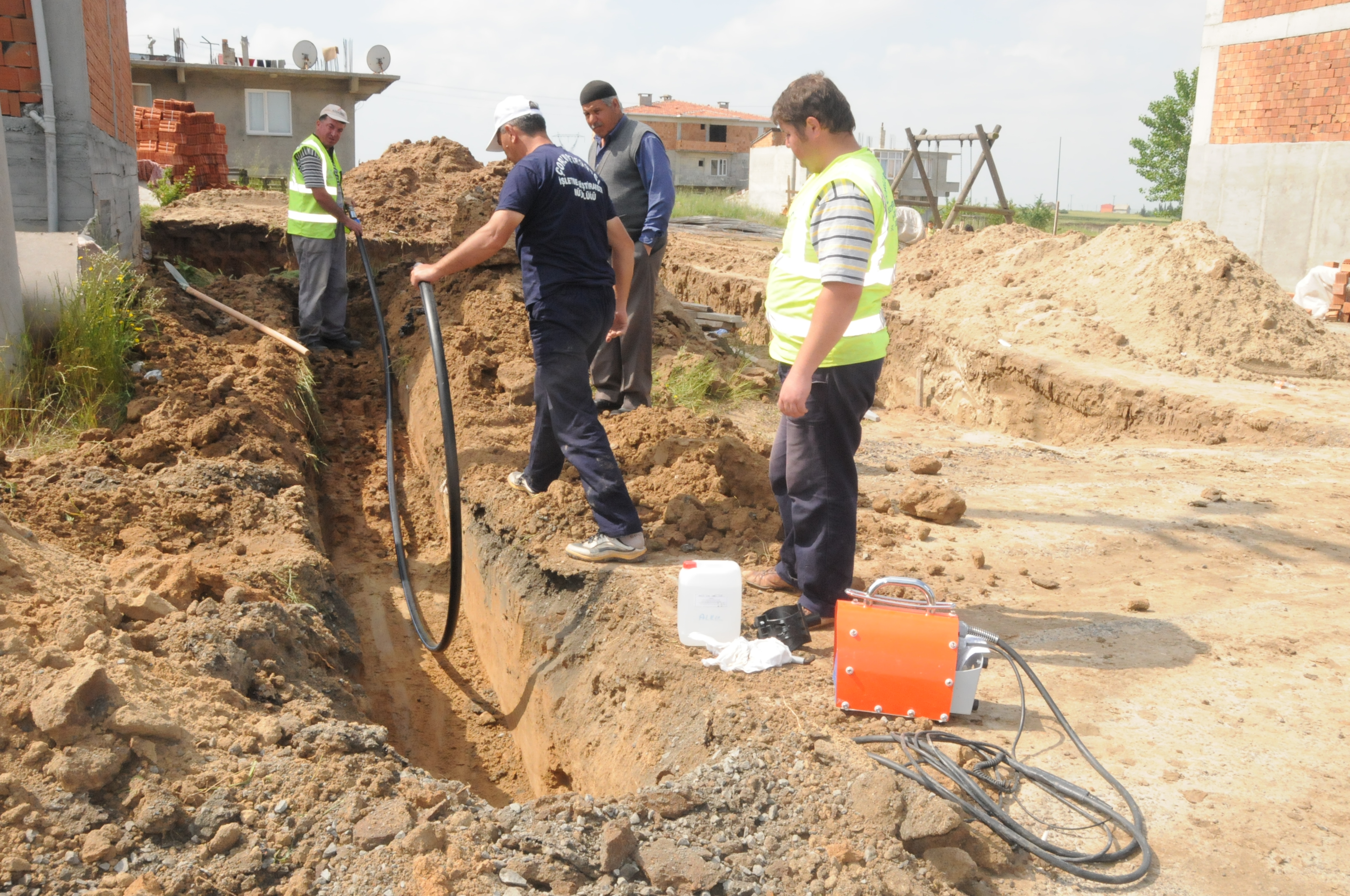 Zafer Mahallesinde Yeni ��me Suyu Hatlar� Kuruldu