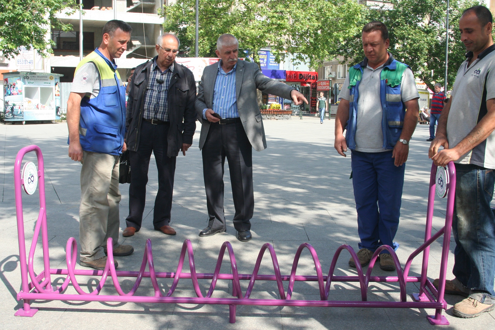 Belediyemiz Bisiklet Park Yerleri Yapyor
