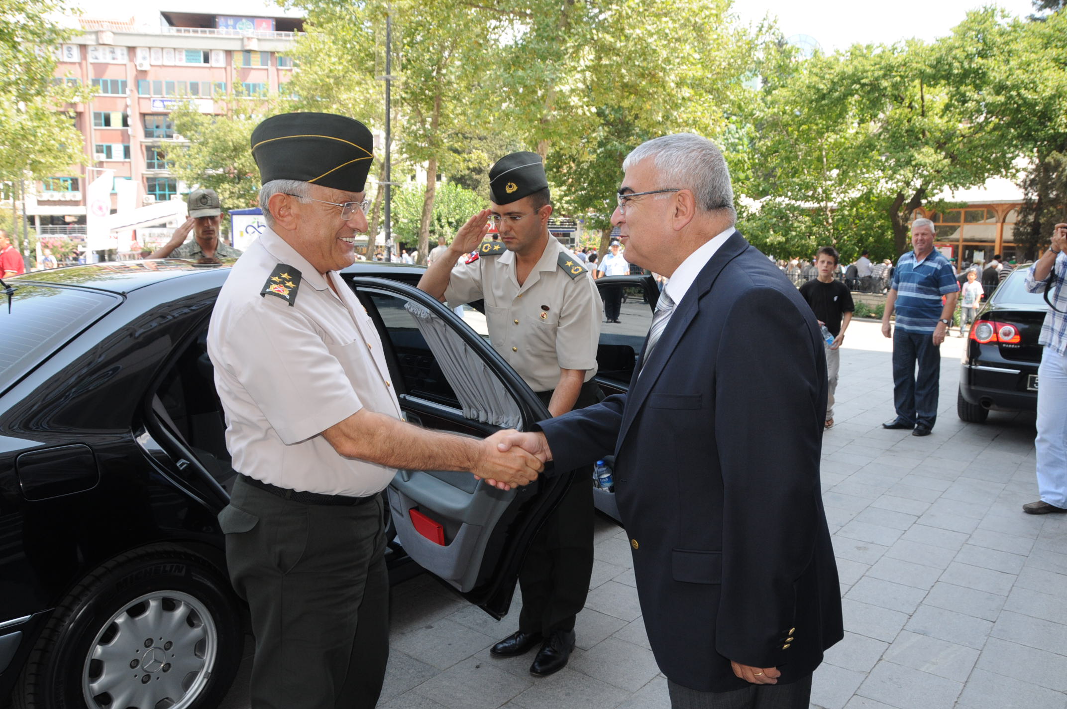 Korgeneral Turmutan Baysana Veda Ziyareti