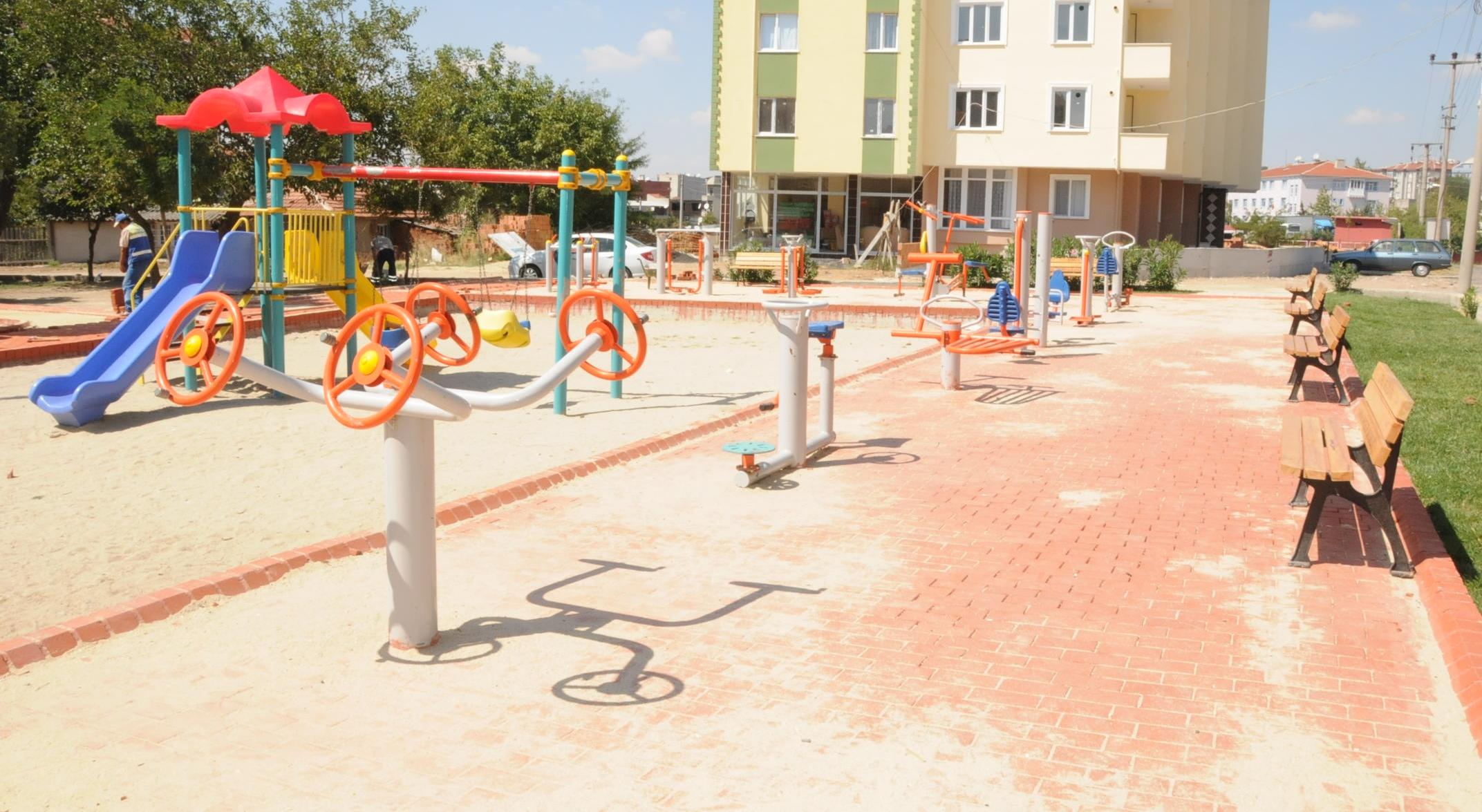 Belediyemiz Yeni Parklar Yapyor