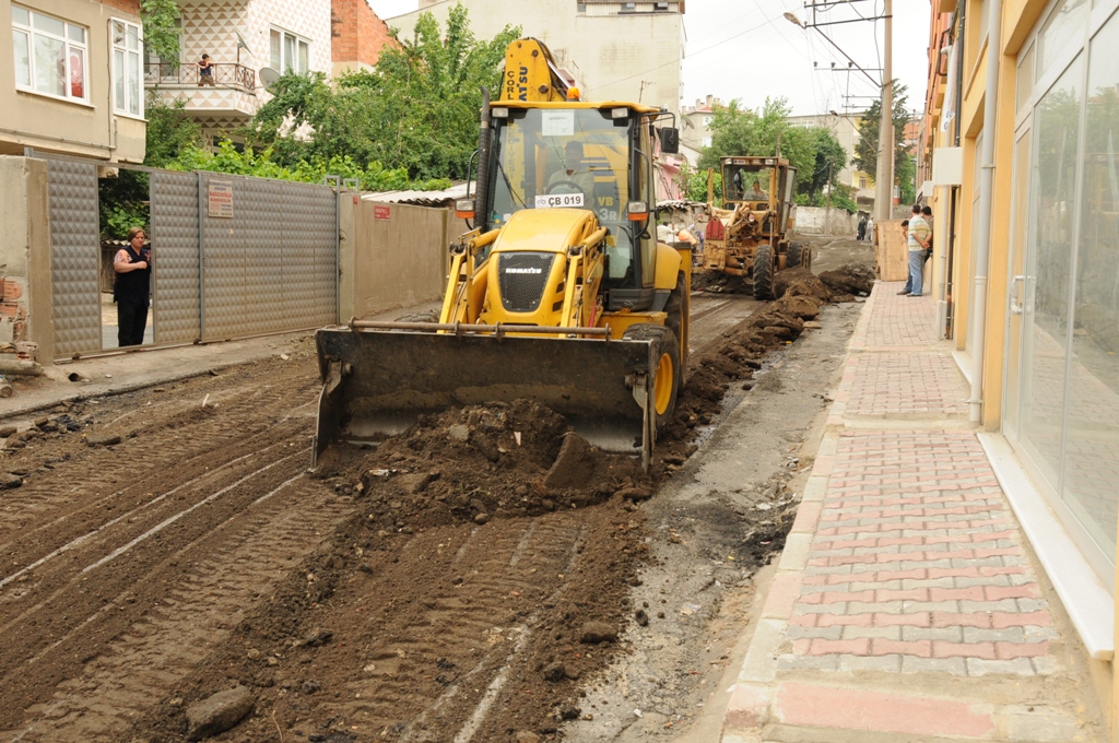 Eski erkezky Yolunda Yol Onarm almalar