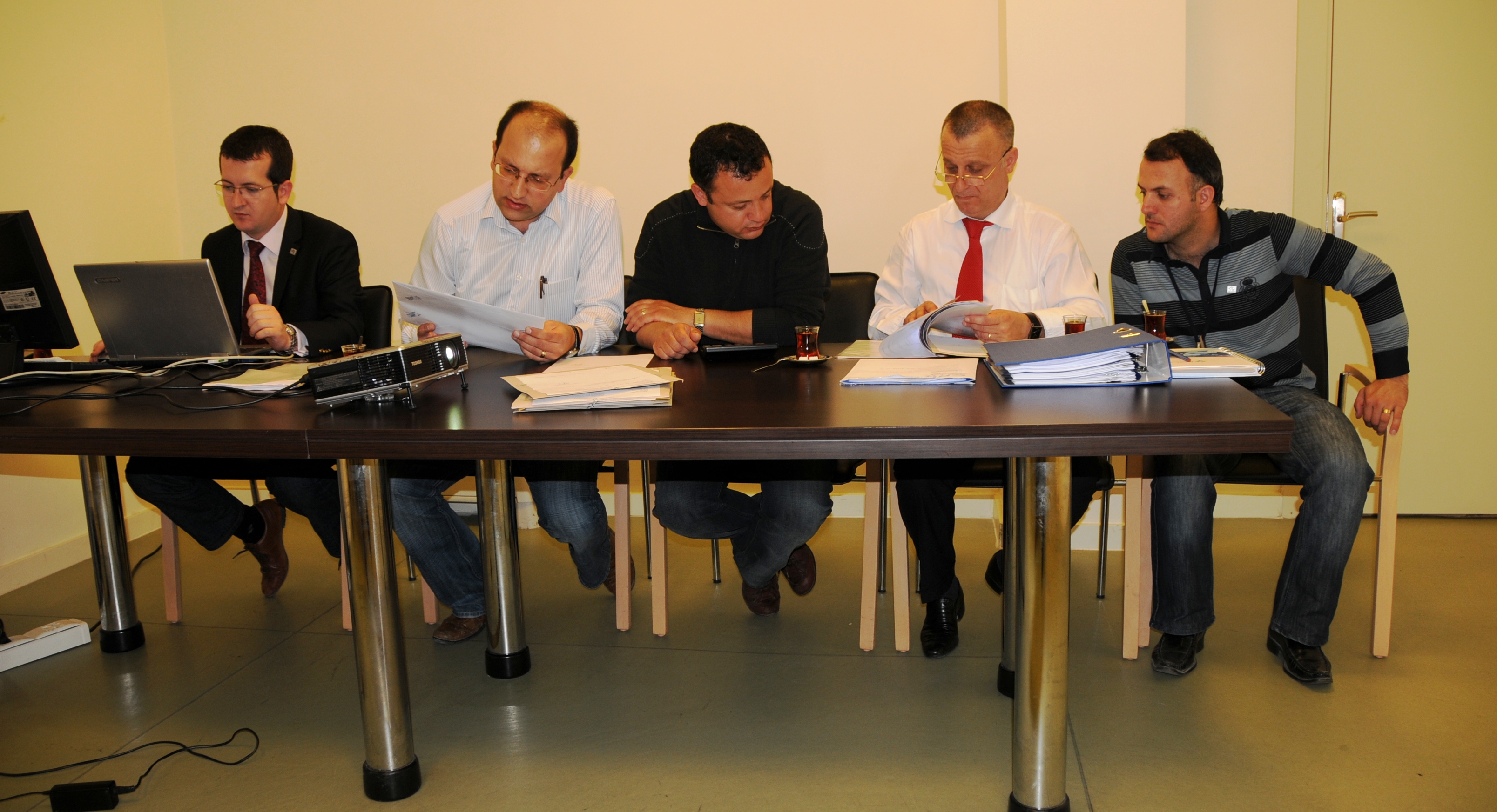 Kapal Spor Salonu halesi Yapld