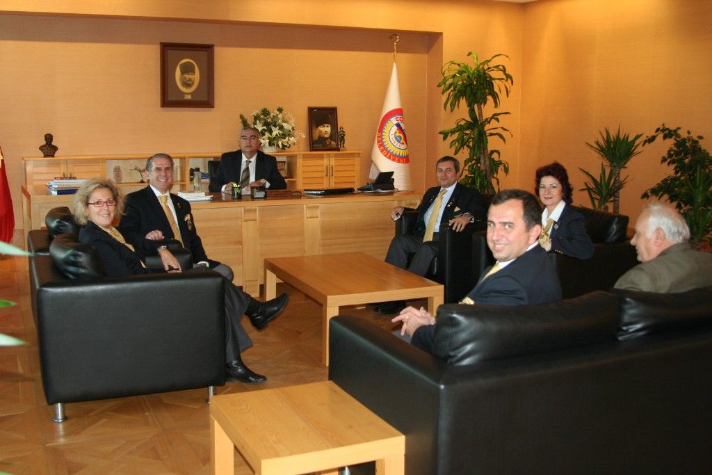 Rotaryenlerden Bakan Baysana Ziyaret