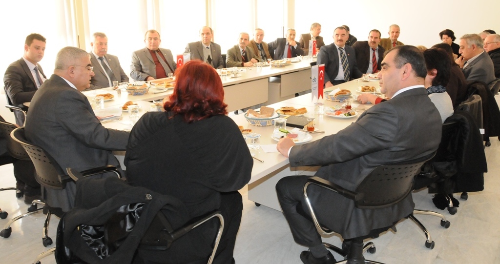 Ba�kan Baysan Muhtarlarla Toplant� Yapt�