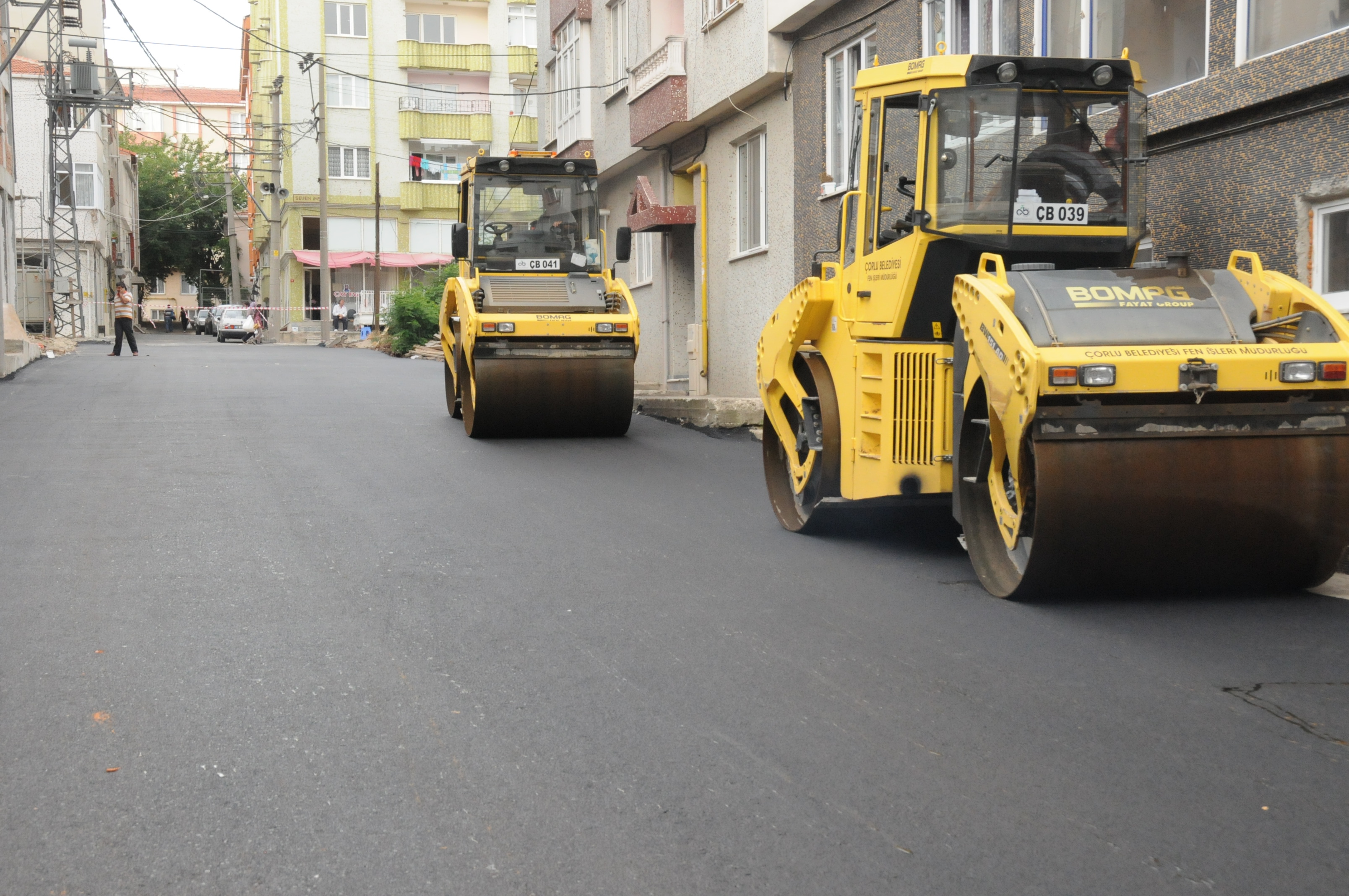 Asfaltlama almalar Devam Ediyor