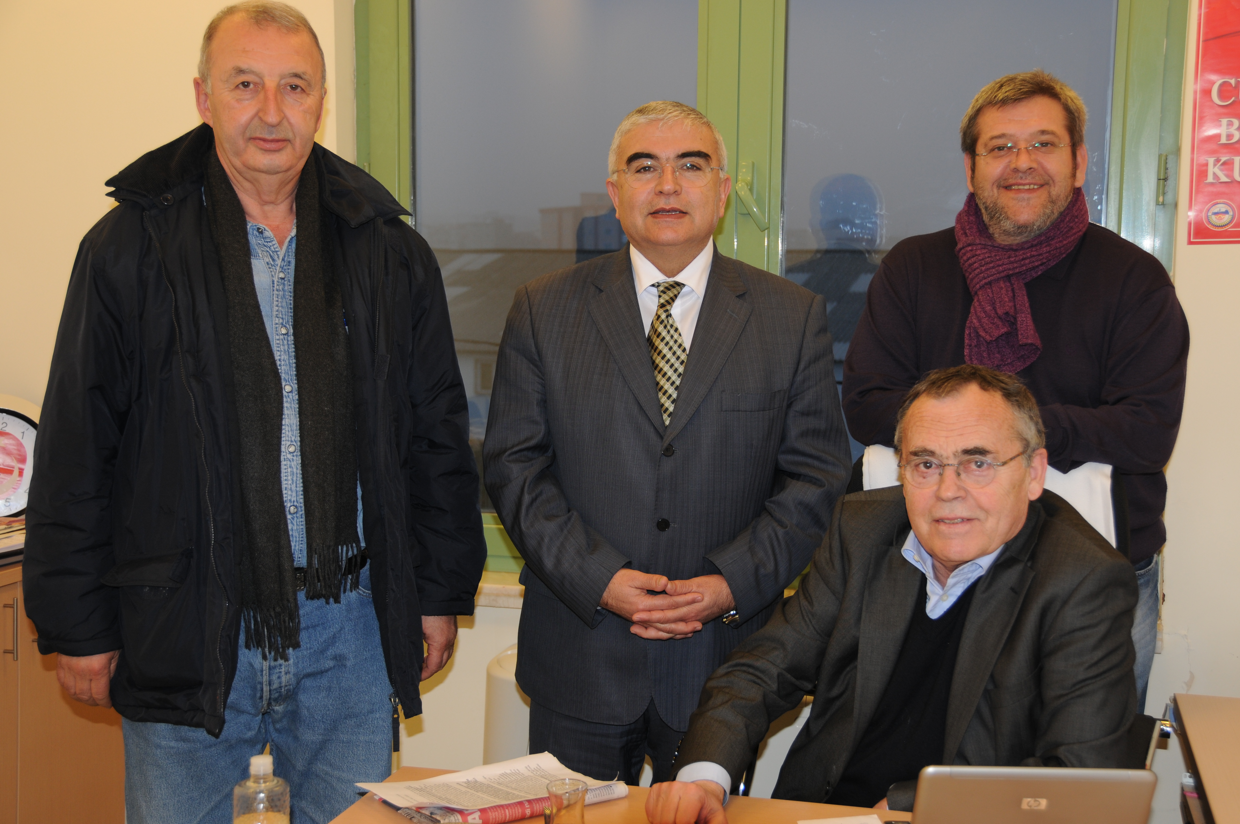 Gazeteci Yaln Bayer Belediyemizi Ziyaret Etti