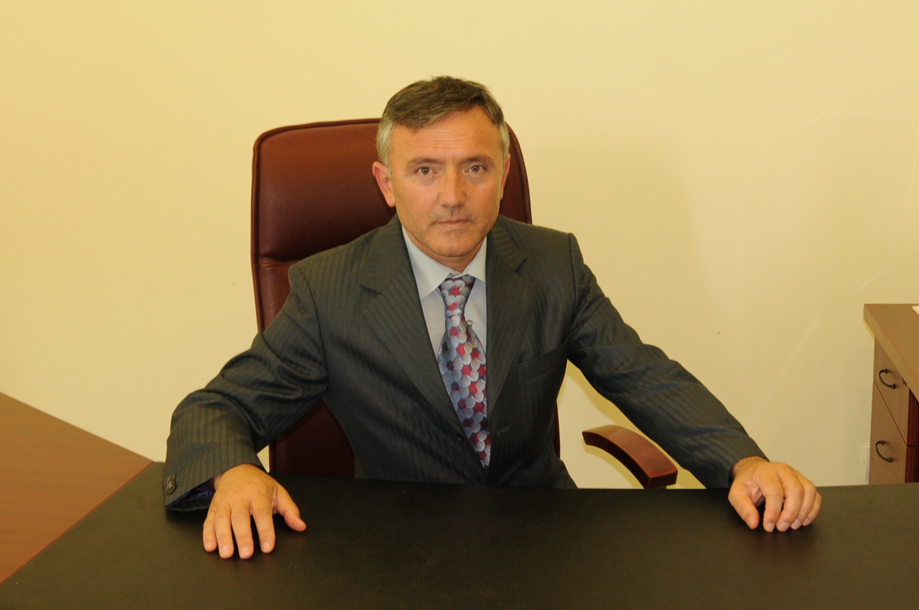 Yeni Belediye Ba�kan Yard�mc�s� G�reve Ba�lad�