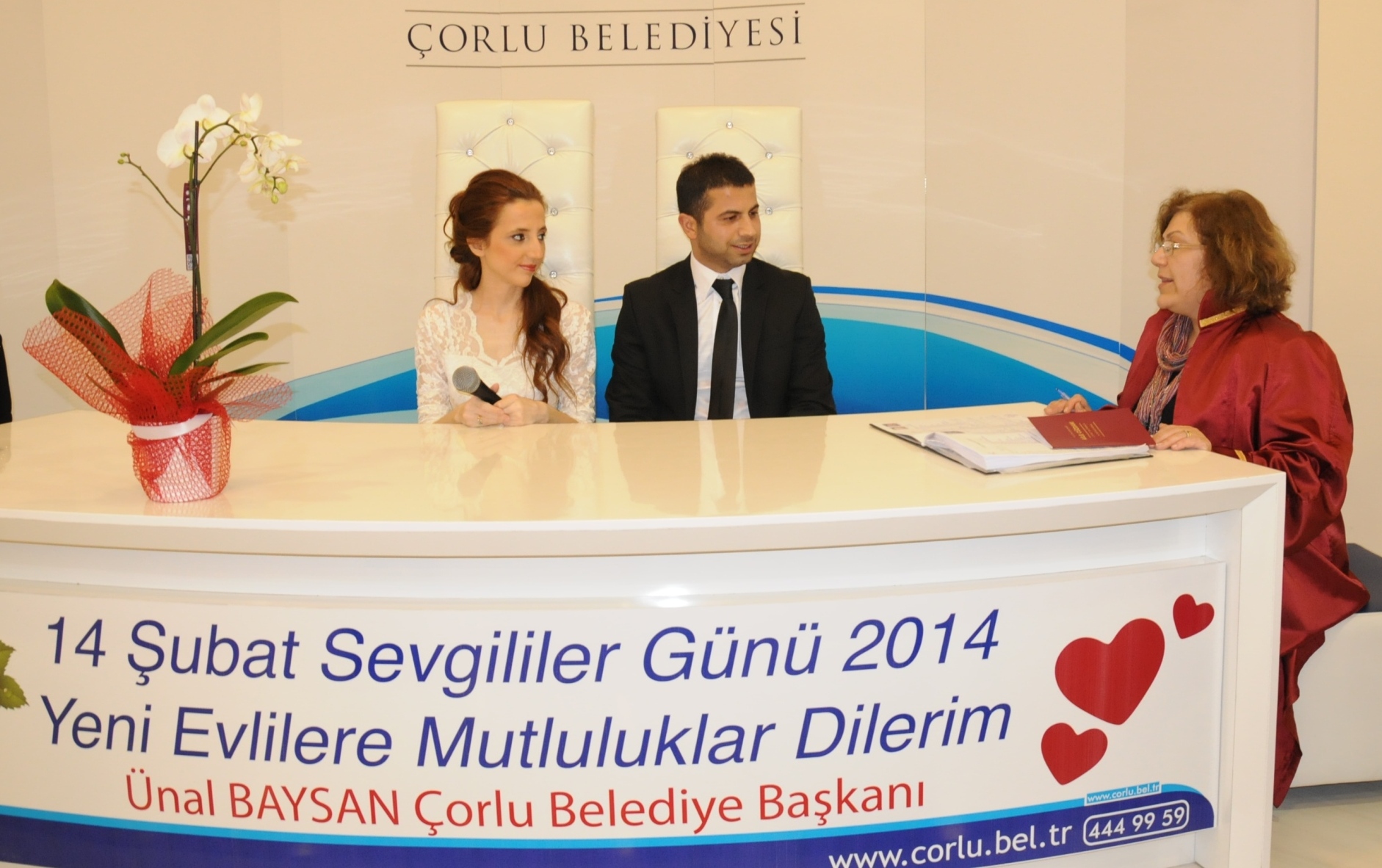 14 �ubat Sevgililer G�n�nde 26 �ift Evlendi