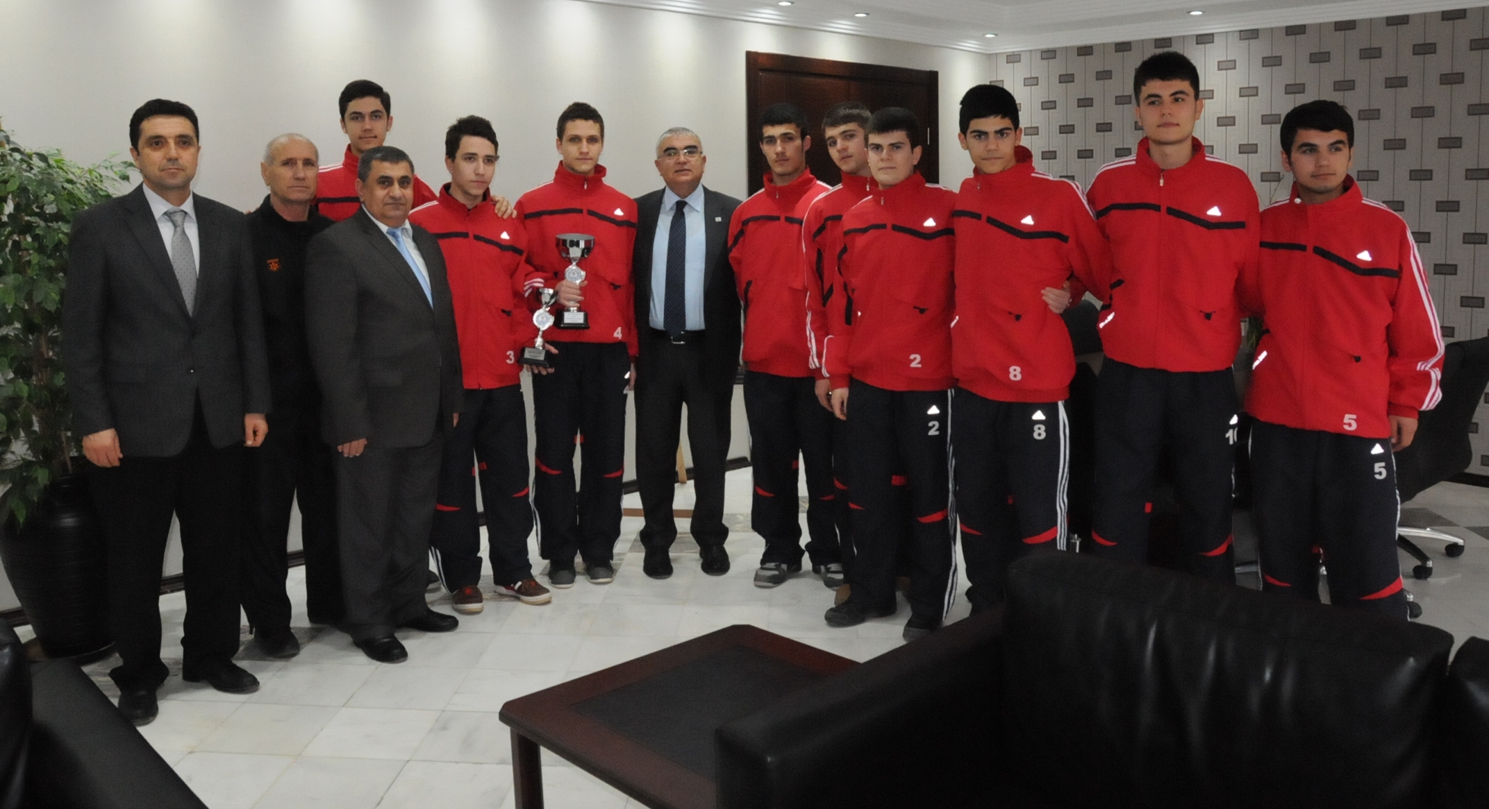 Ba�ar�l� Voleybolculardan Baysan�a Ziyaret