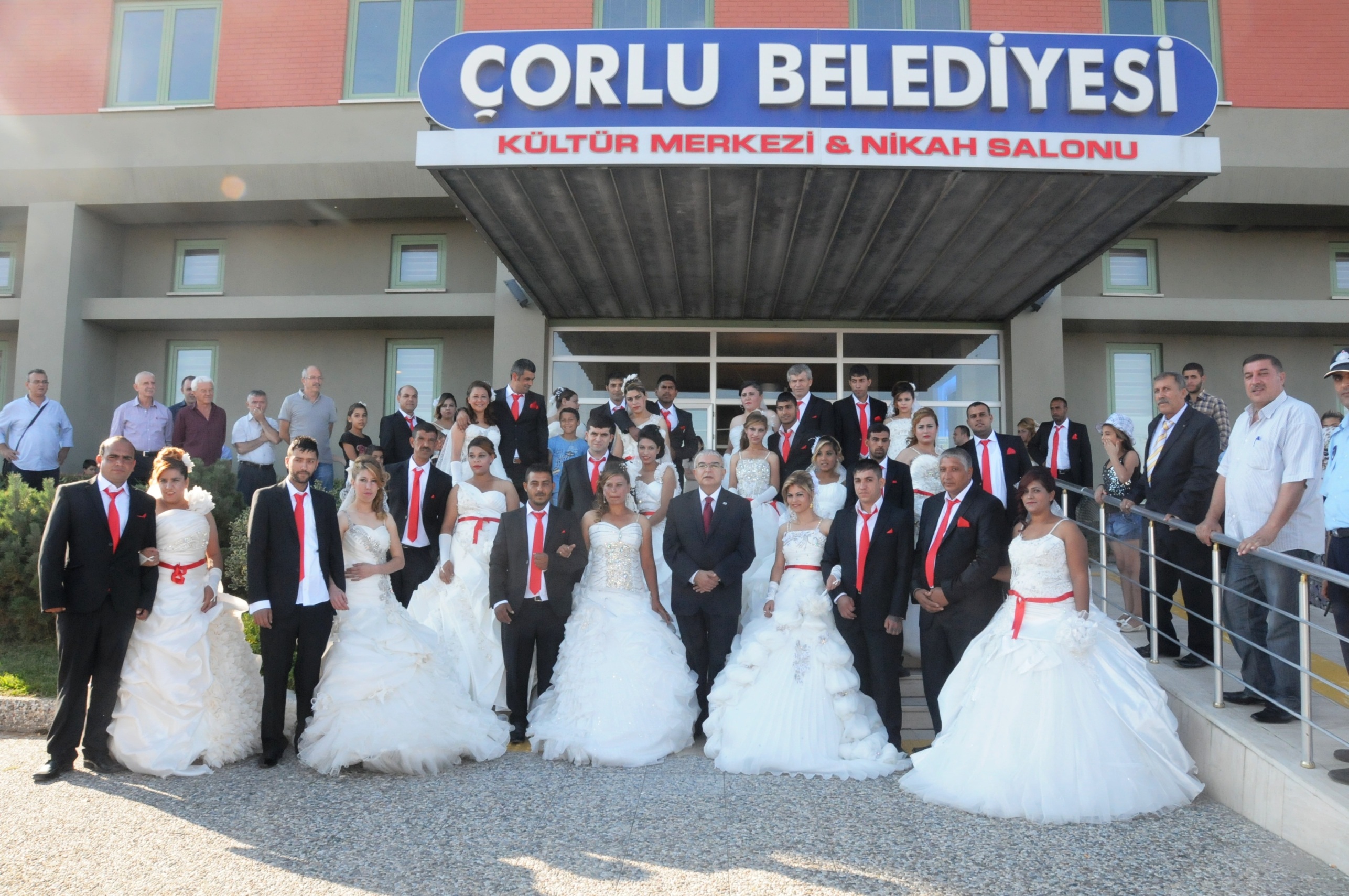 Toplu Nikah Treninde 35 ift Dnya Evine Girdi