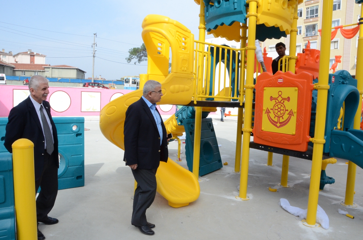 Ba�kan Baysan Santral Kav�a�� Peyzaj �al��malar�n� �nceledi