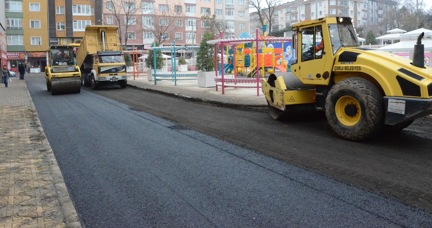 Kazmiye ve Muhittin Mahallelerinde Asfalt almas