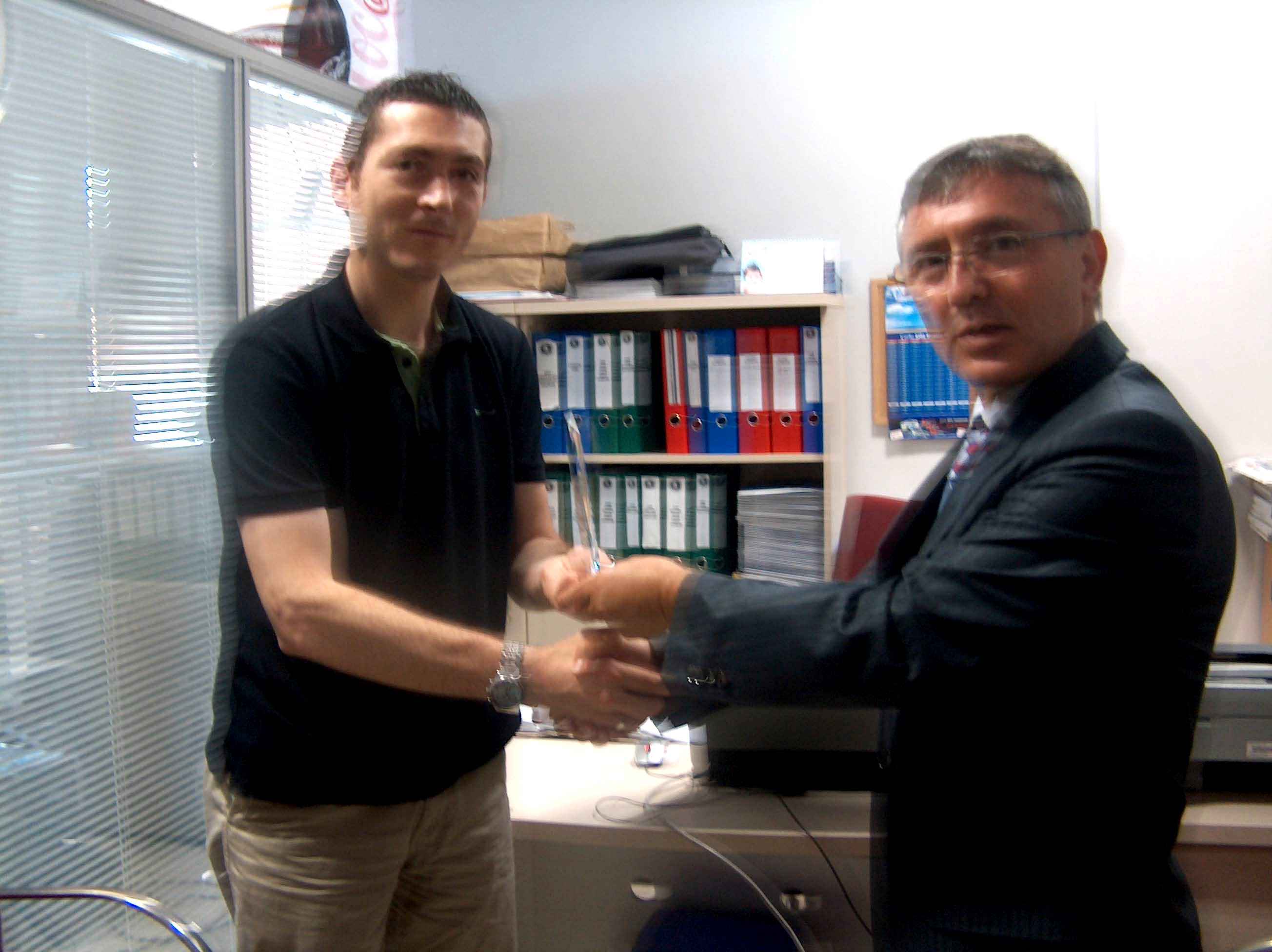 Belediyemizden �ifa Hastanesi�ne Te�ekk�r Plaketi