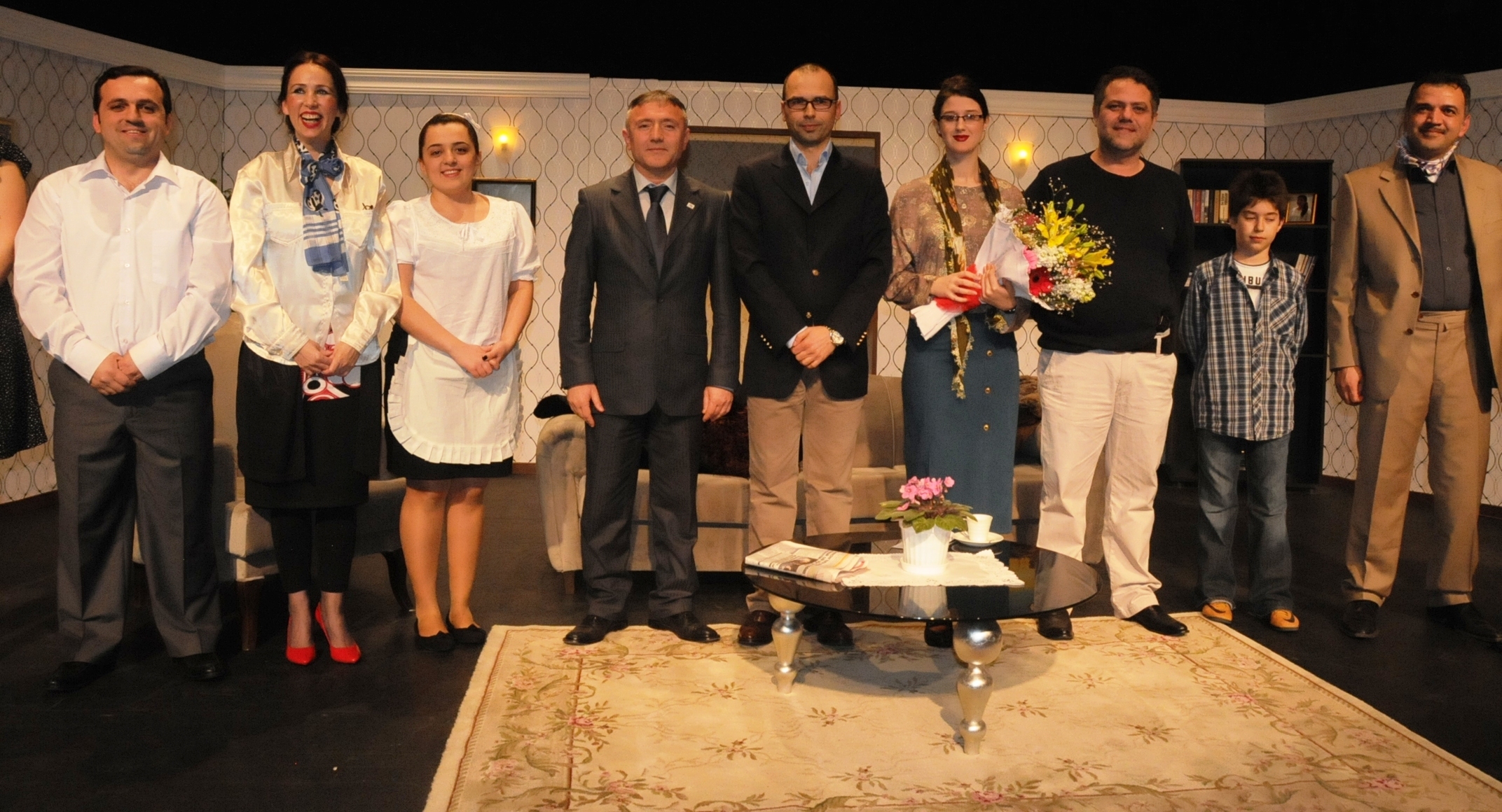 "Yalanc� Aran�yor" Oyunu Sahnelendi