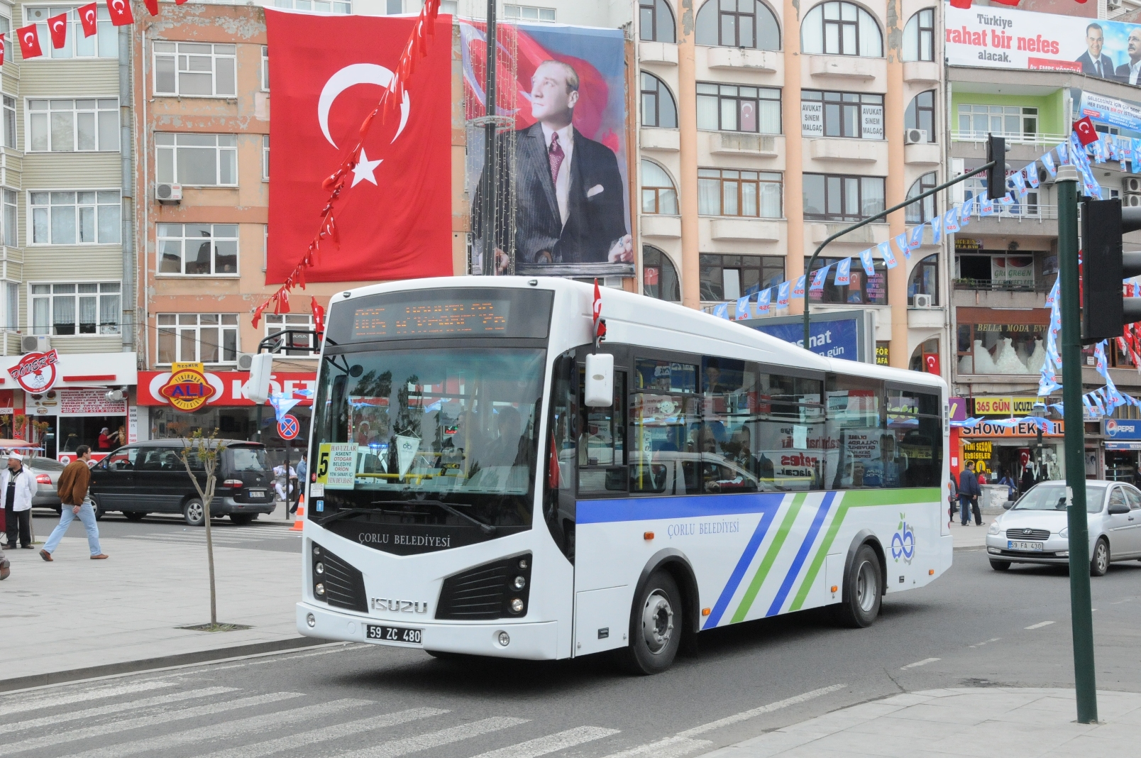 �orlu�da �ifte Bayram