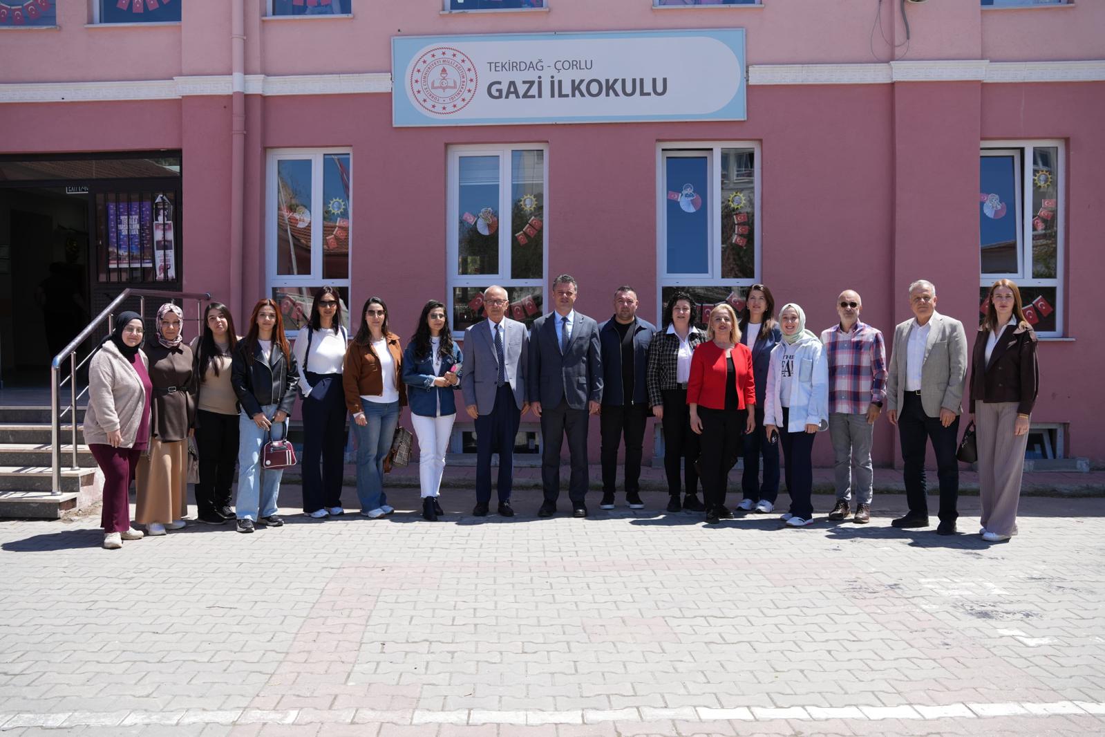 �orlu Belediyesi`nden E�itime Destek