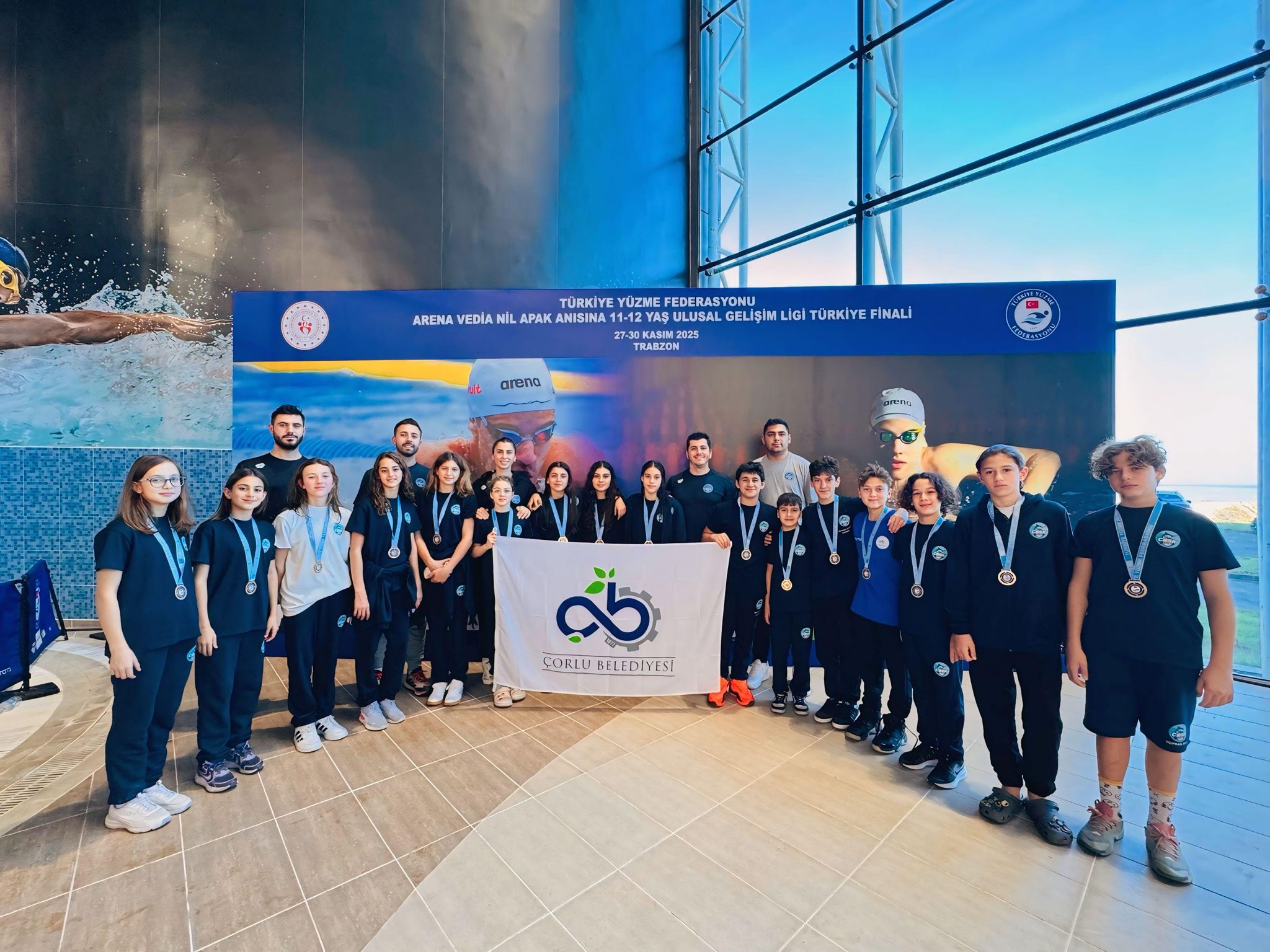 �BSK Y�zme Tak�m�ndan Trabzon`da Tarih� Ba�ar�