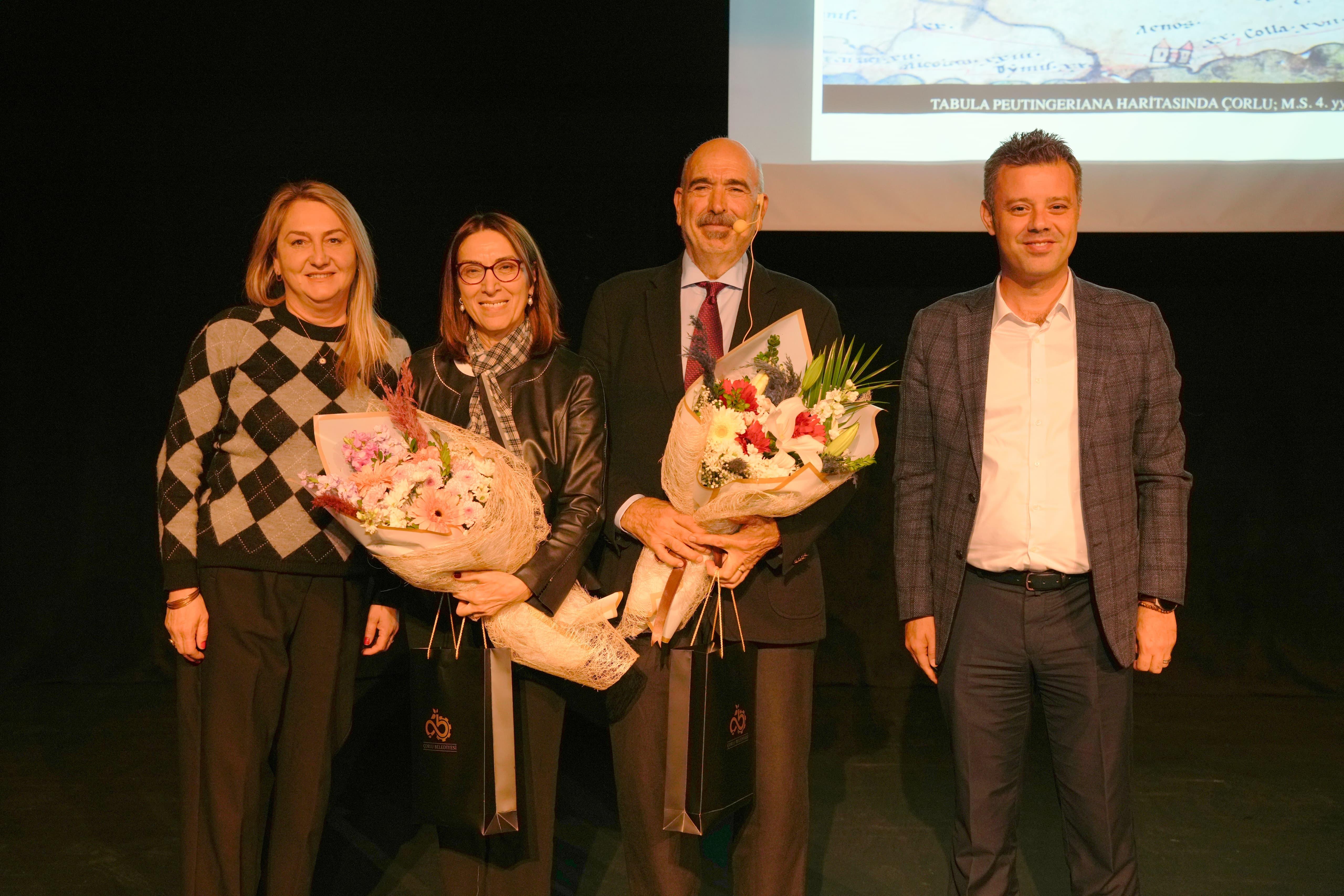 "Bilim Konu�malar� Serisi"nin 6. Dura��nda �orlu`nun Tarihi Ele Al�nd� 