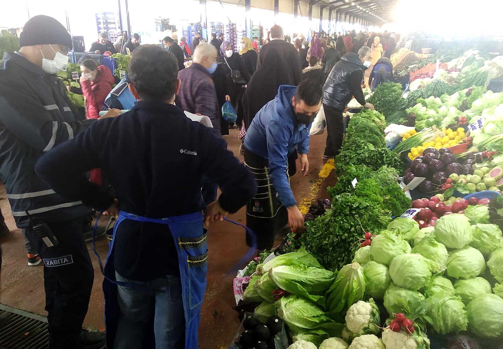 Zabta Ekiplerimizden Pazar Yerlerine Denetim