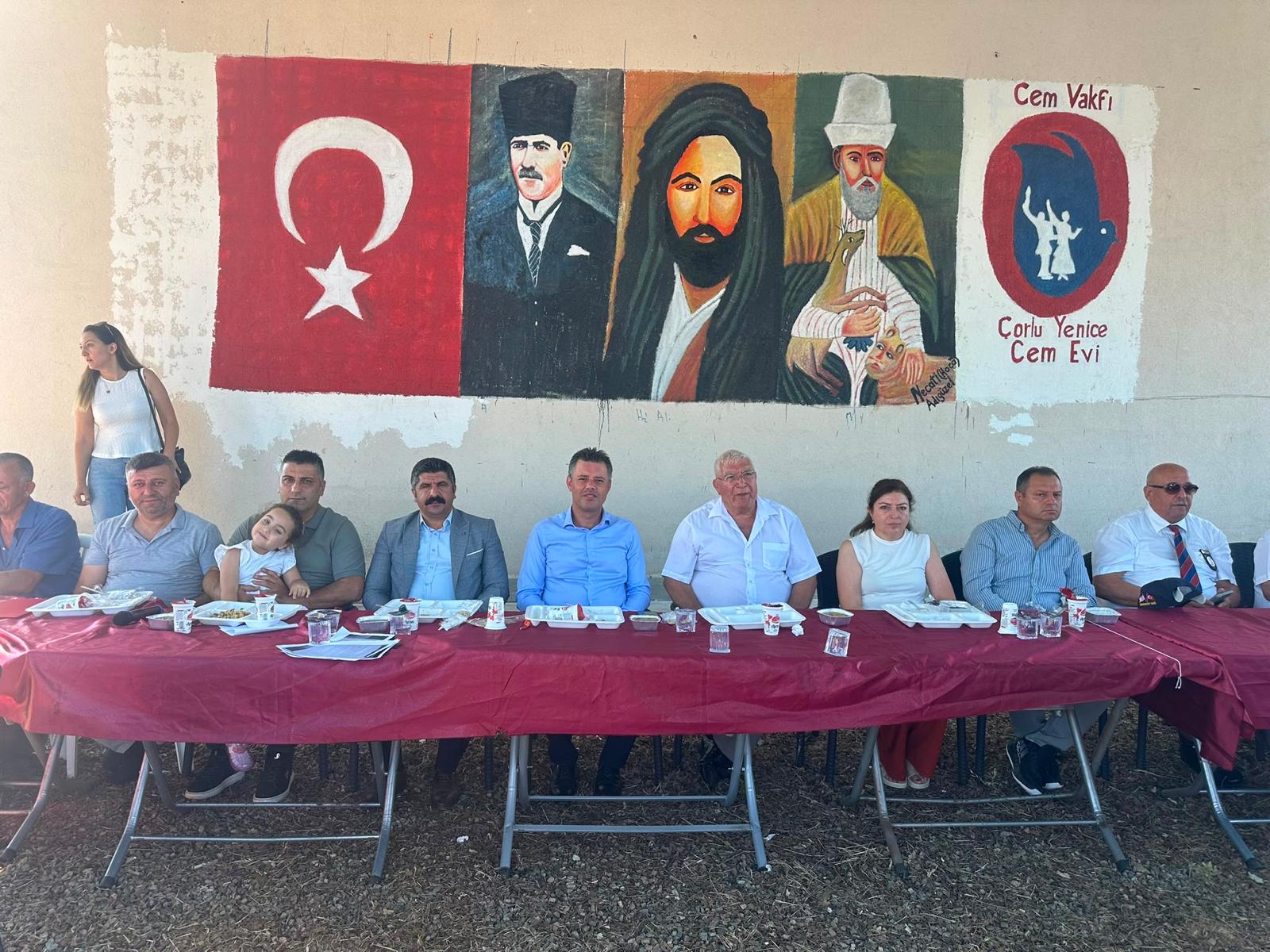 Ba�kan Sar�kurt, Cem Vakf� Yenice �ubesi`nin A�ure ve Lokma Etkinli�ine Kat�ld�
