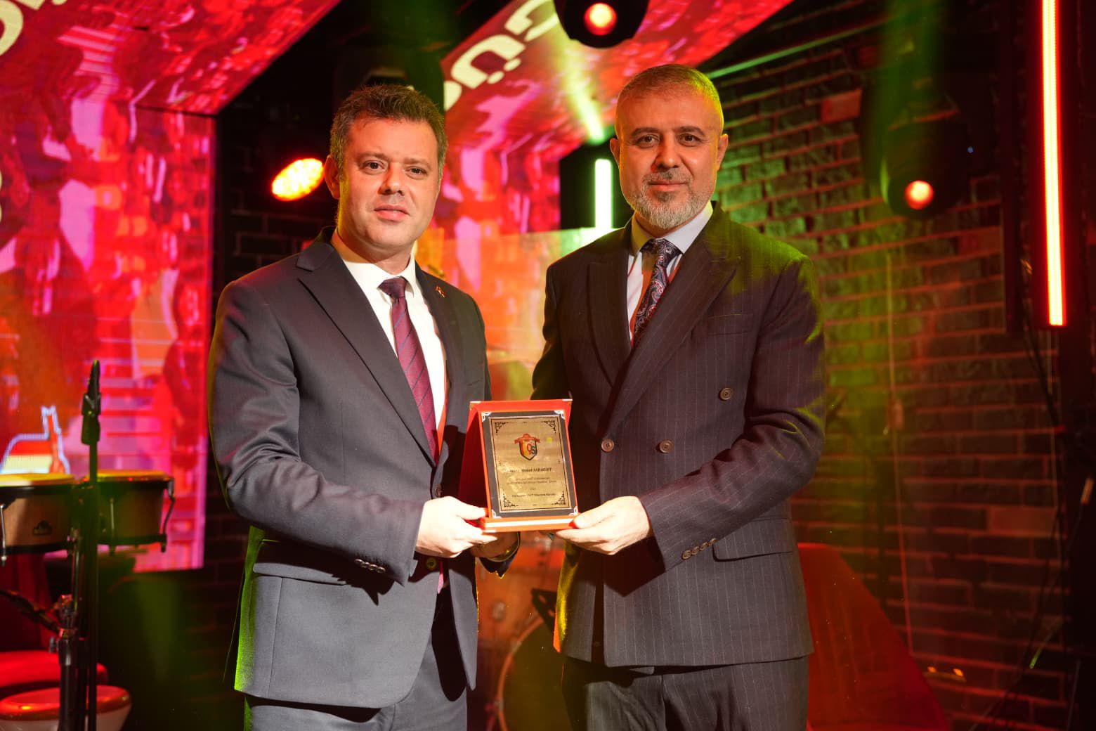 Ba�kan Sar�kurt: "�orluspor 1947, �orlu`muzun De�eridir"