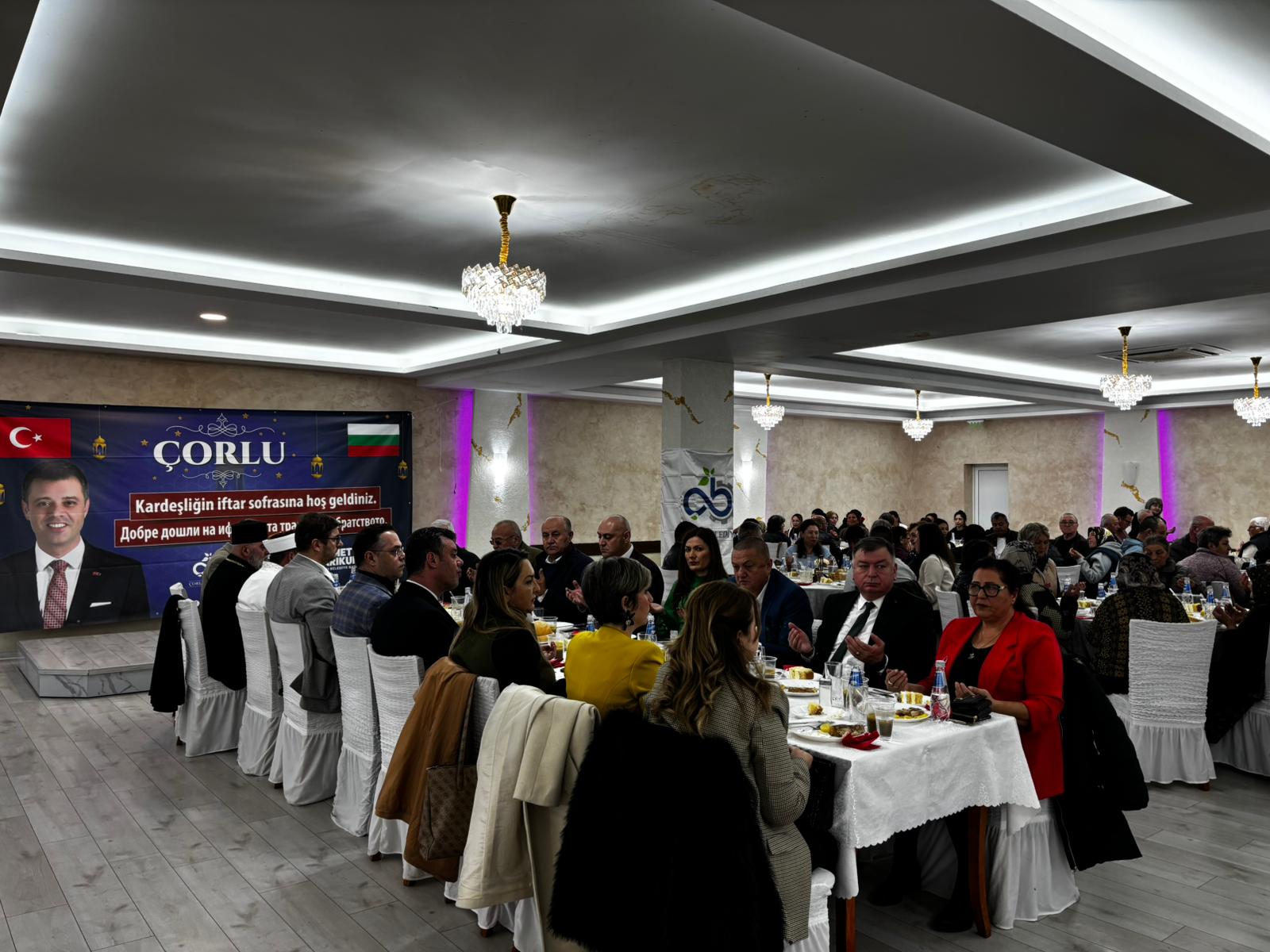 �orlu Belediyesi`nden Bulgaristan`da G�n�l Sofralar�