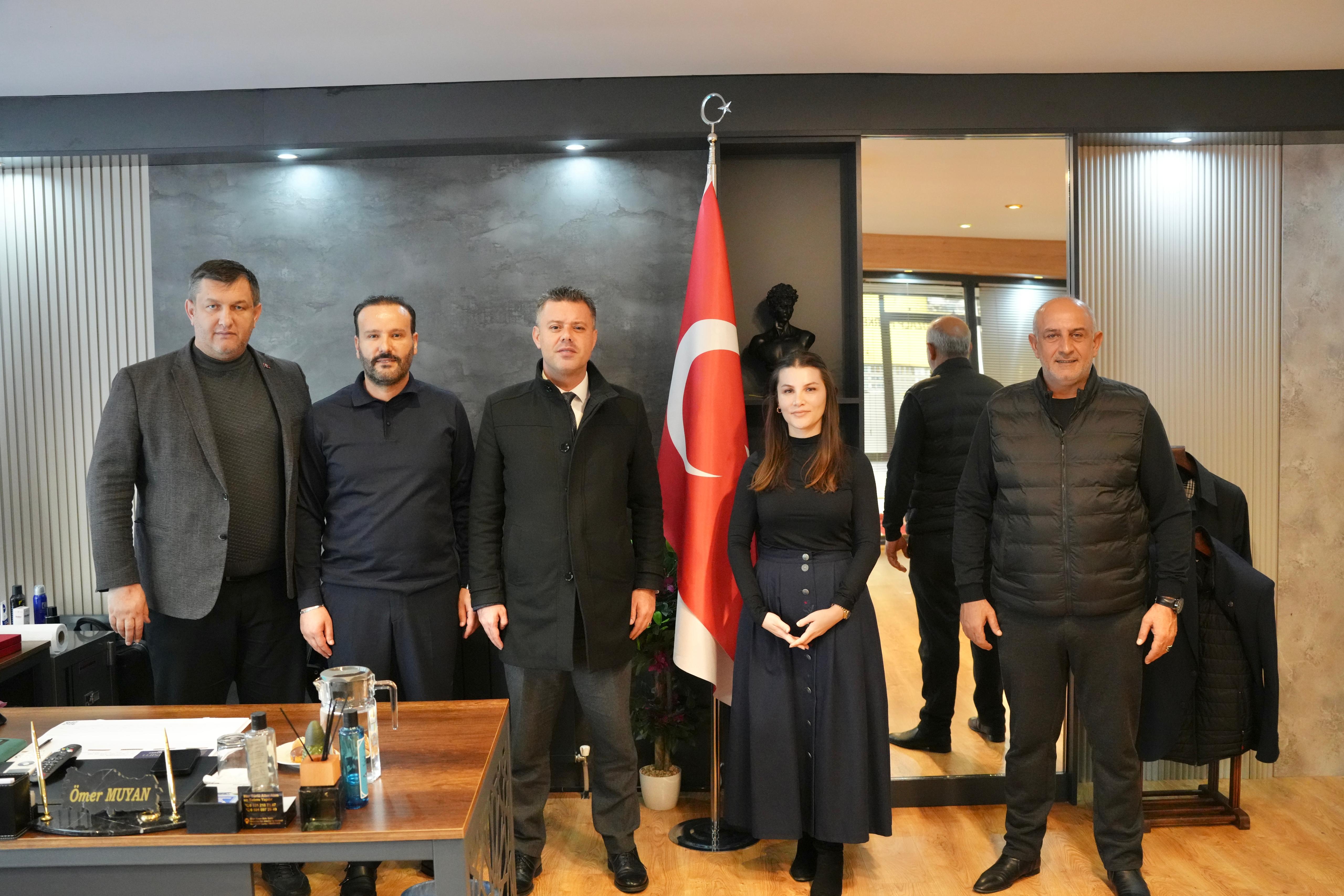 Ba�kan Sar�kurt`tan Aile Sa�l��� Merkezi Yapt�racak Hay�rsevere Te�ekk�r Ziyareti