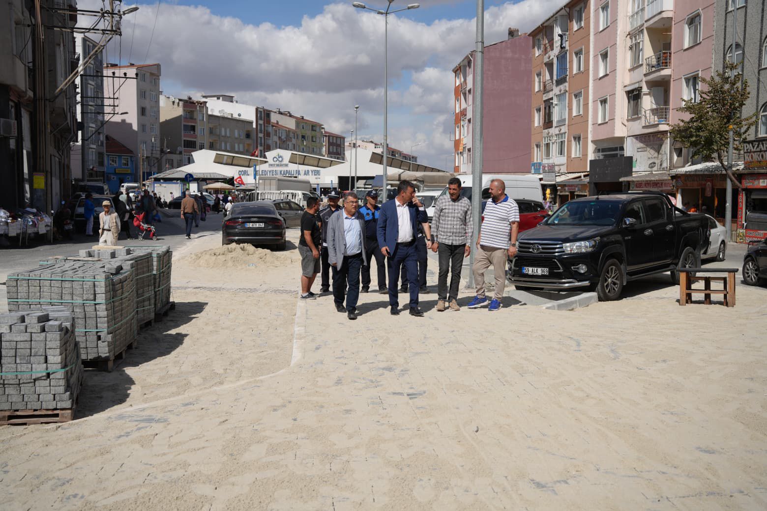 Bakan Sarkurt Kapal Pazar Yeri evre Dzenleme almalarn nceledi