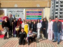 Yarat�c� Drama At�lyesi �lgi G�rd�