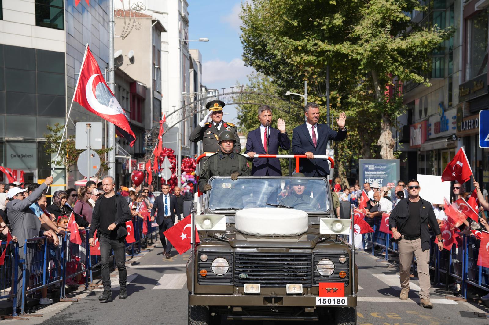 �orlu`da 30 A�ustos Zafer Bayram� B�y�k Bir Co�kuyla Kutland�