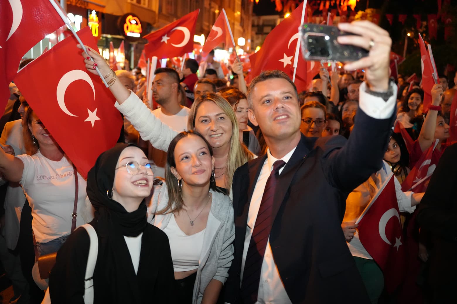 Cumhuriyet Cokusu orlu`da Zirve Yapacak