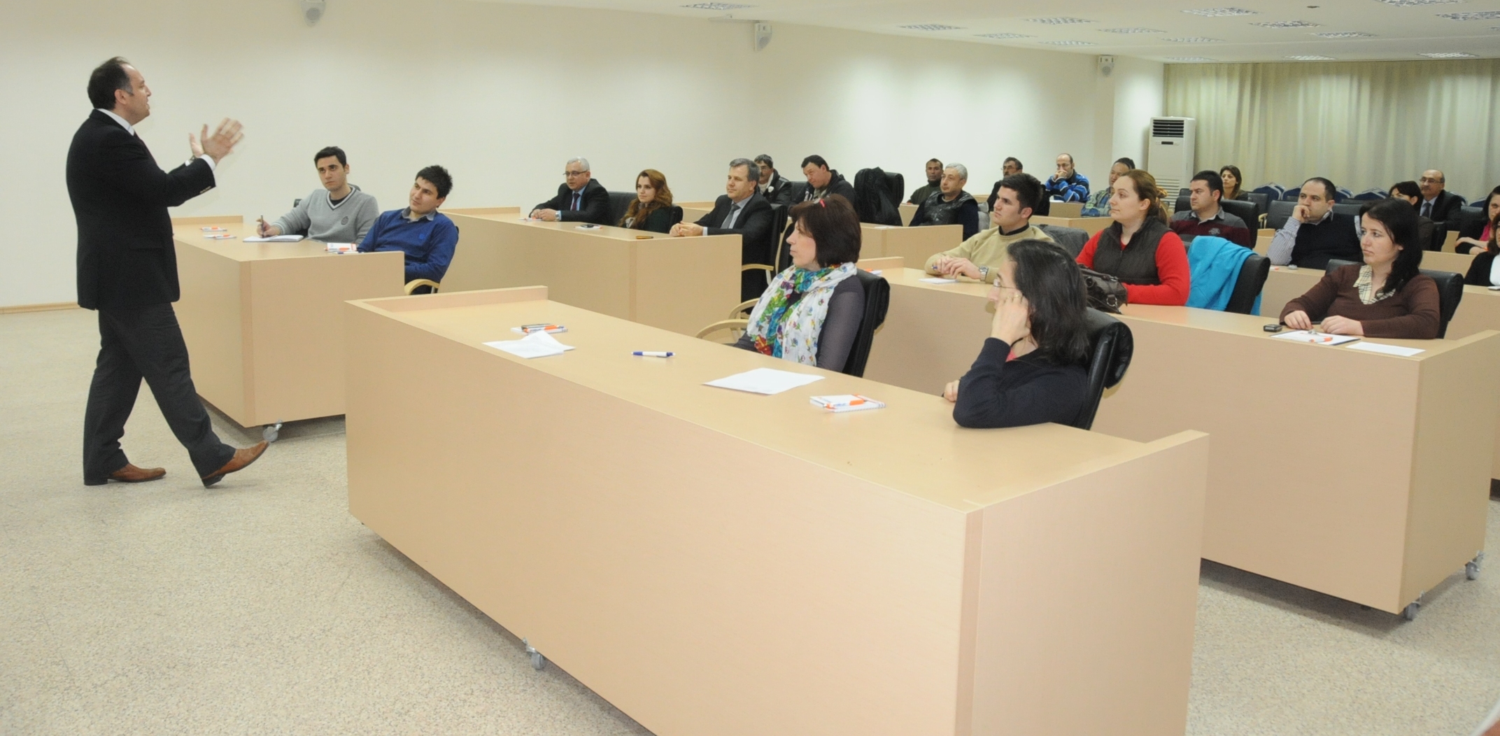 Belediye Personeline �leti�im E�itimi