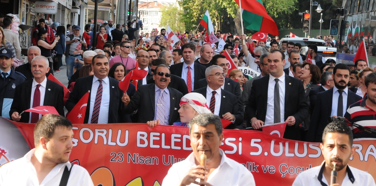 5. Uluslararas� �ocuk �enli�i Ba�lad�