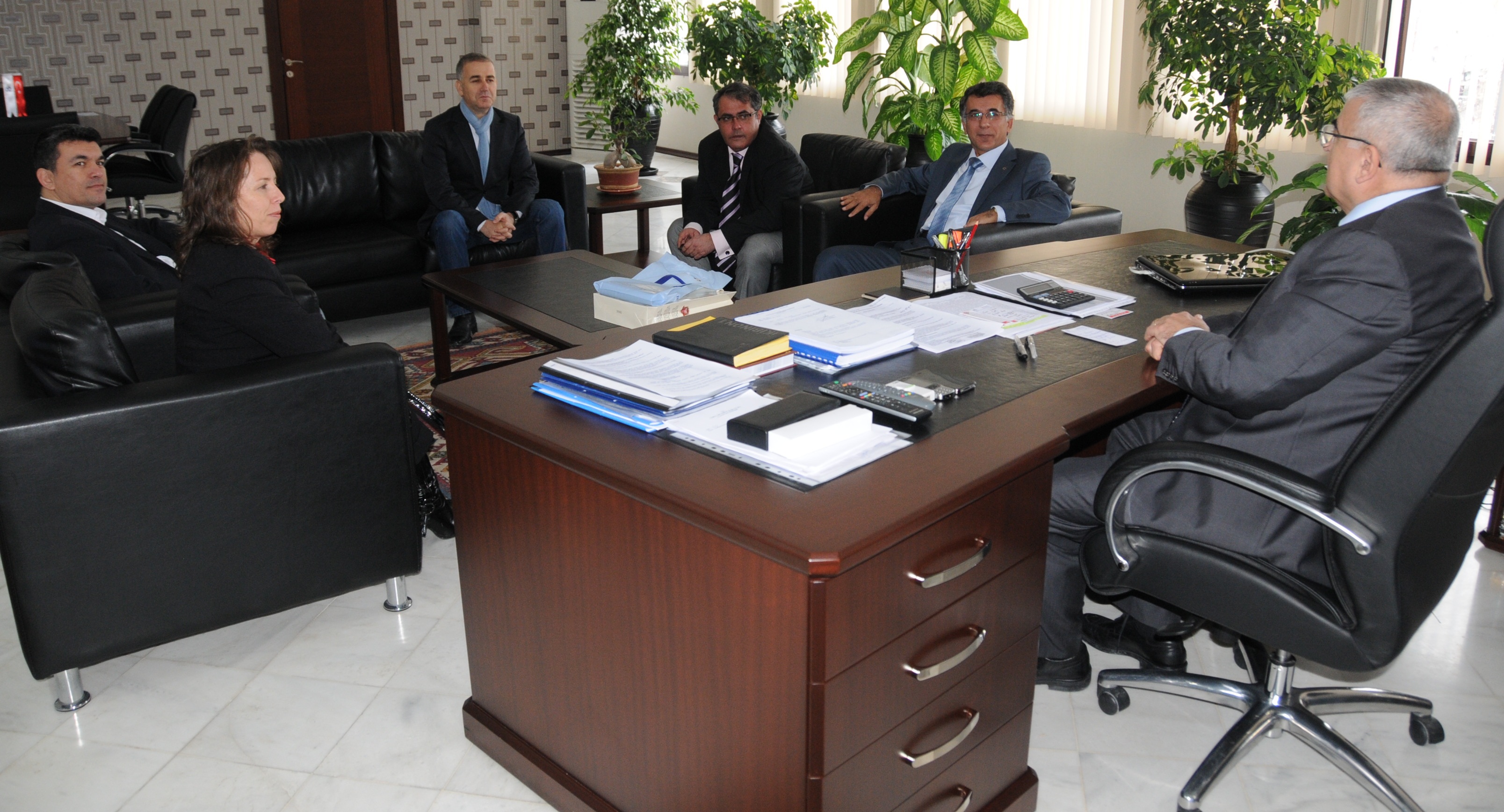 Mimarlar Odas�ndan Ba�kan Baysan�a Ziyaret