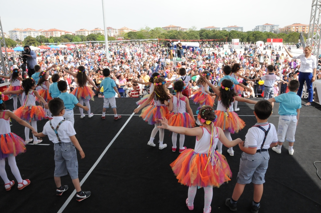 �ocuk �enli�i Dolu Dolu Ge�ti