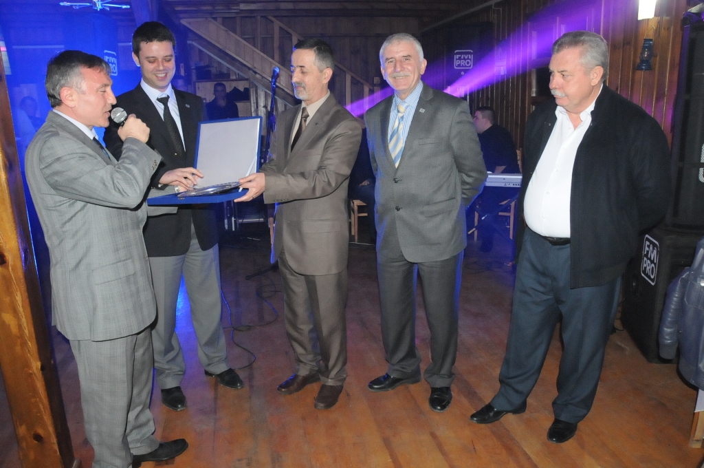 K�lt�r M�d�rl����nden, G�ne�kaya�ya Veda Yeme�i