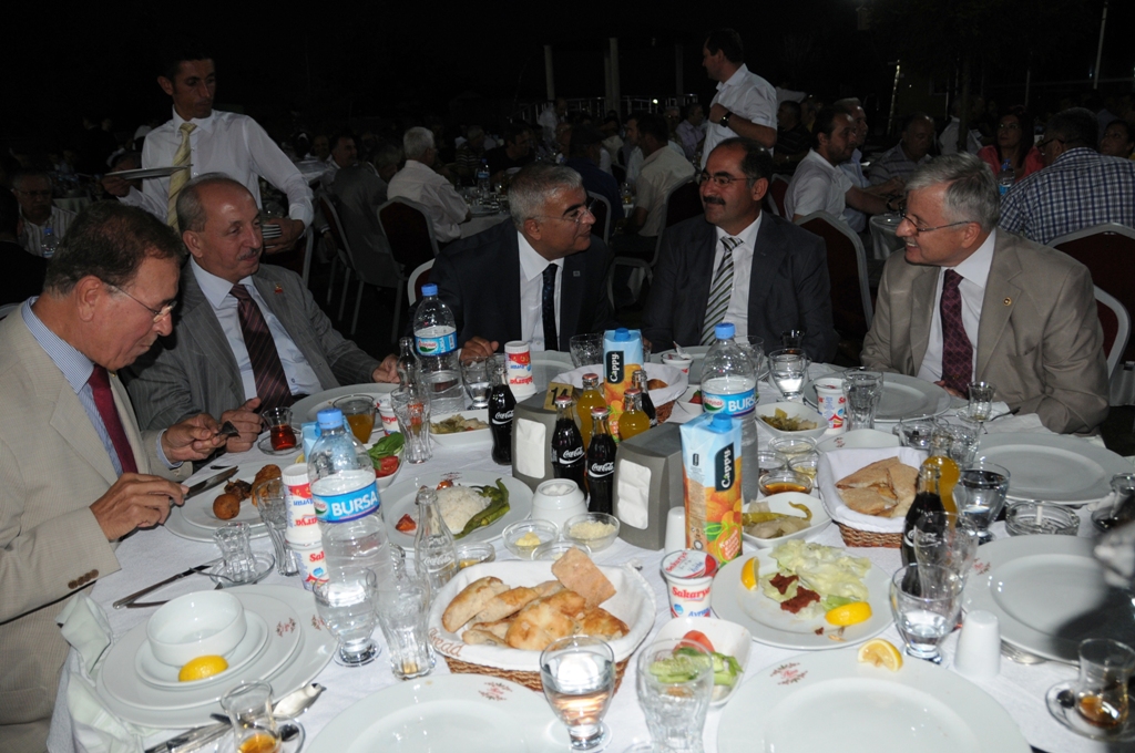 Belediyemizden �ftar Yeme�i