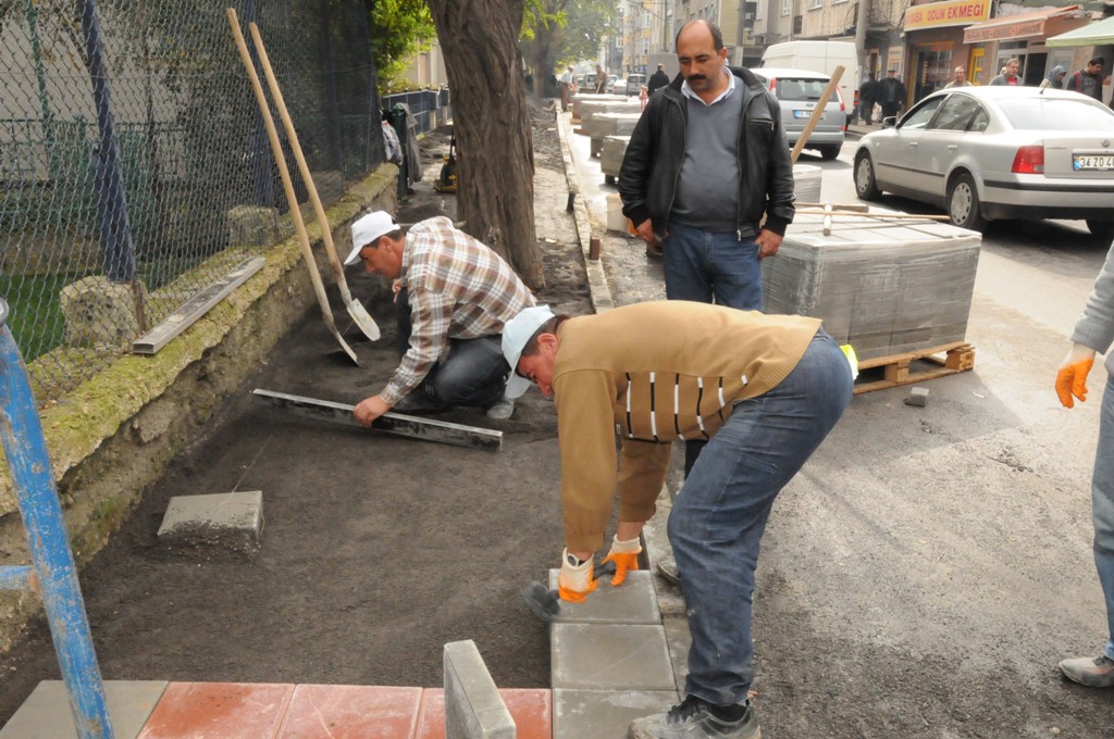 �inasi Kur�un Caddesi�nde Kald�r�mlar Yenileniyor