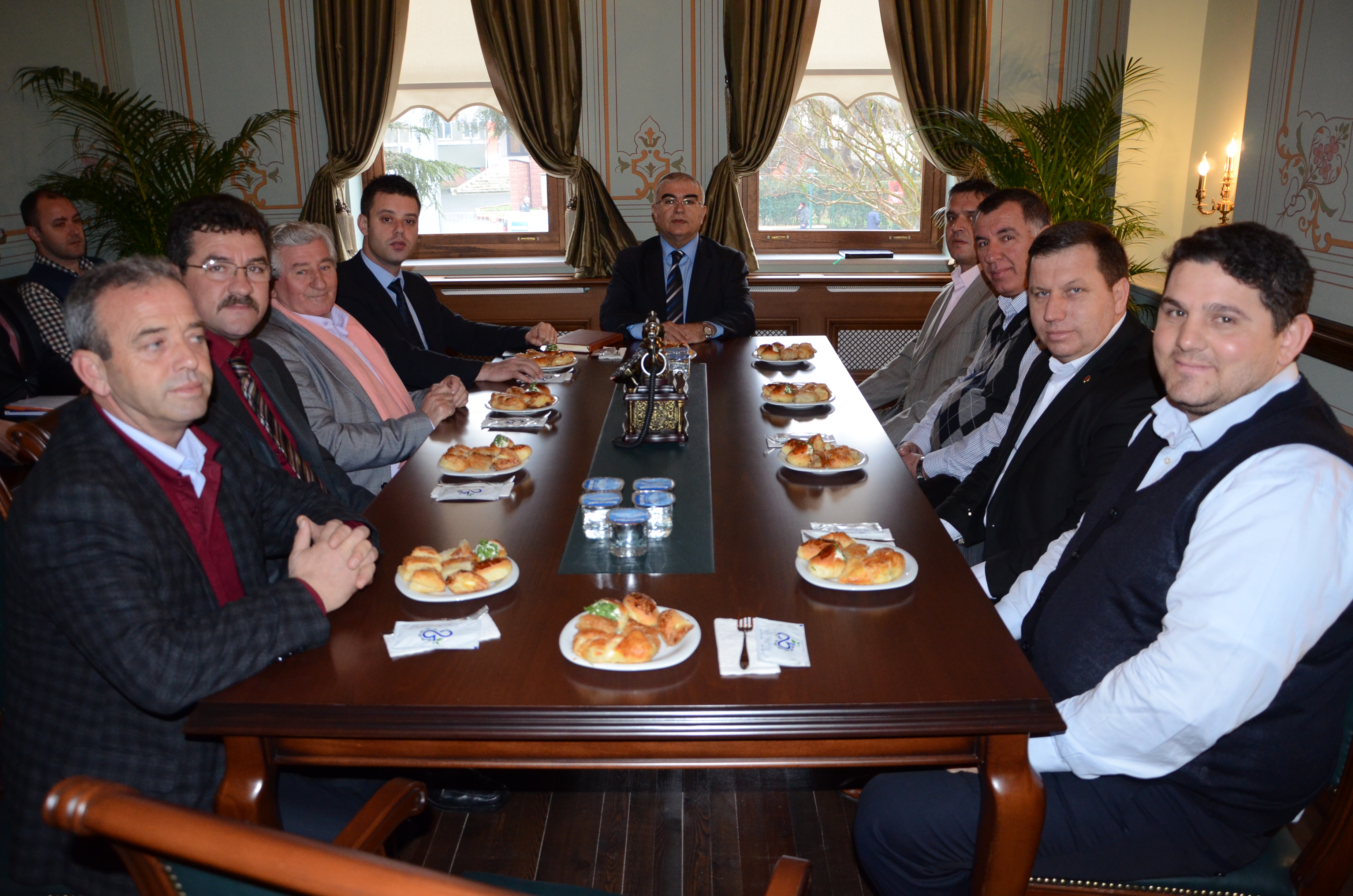 Bakan Baysan orlunun Yeni Mahalle Muhtarlaryla Bulutu