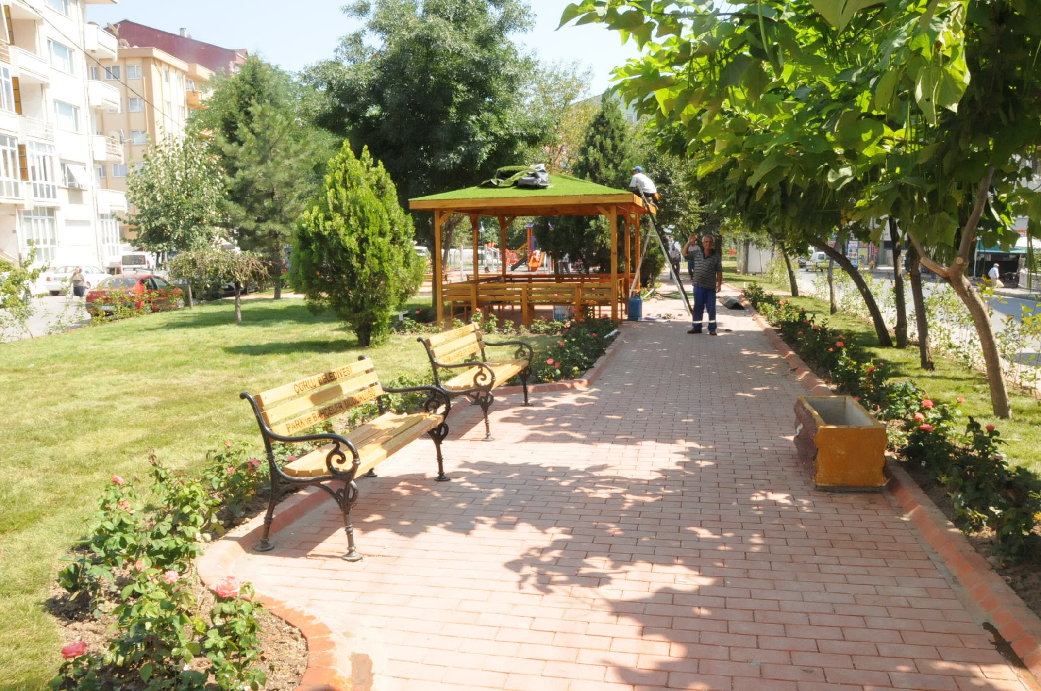 Faik Teber Park Hizmete Hazr