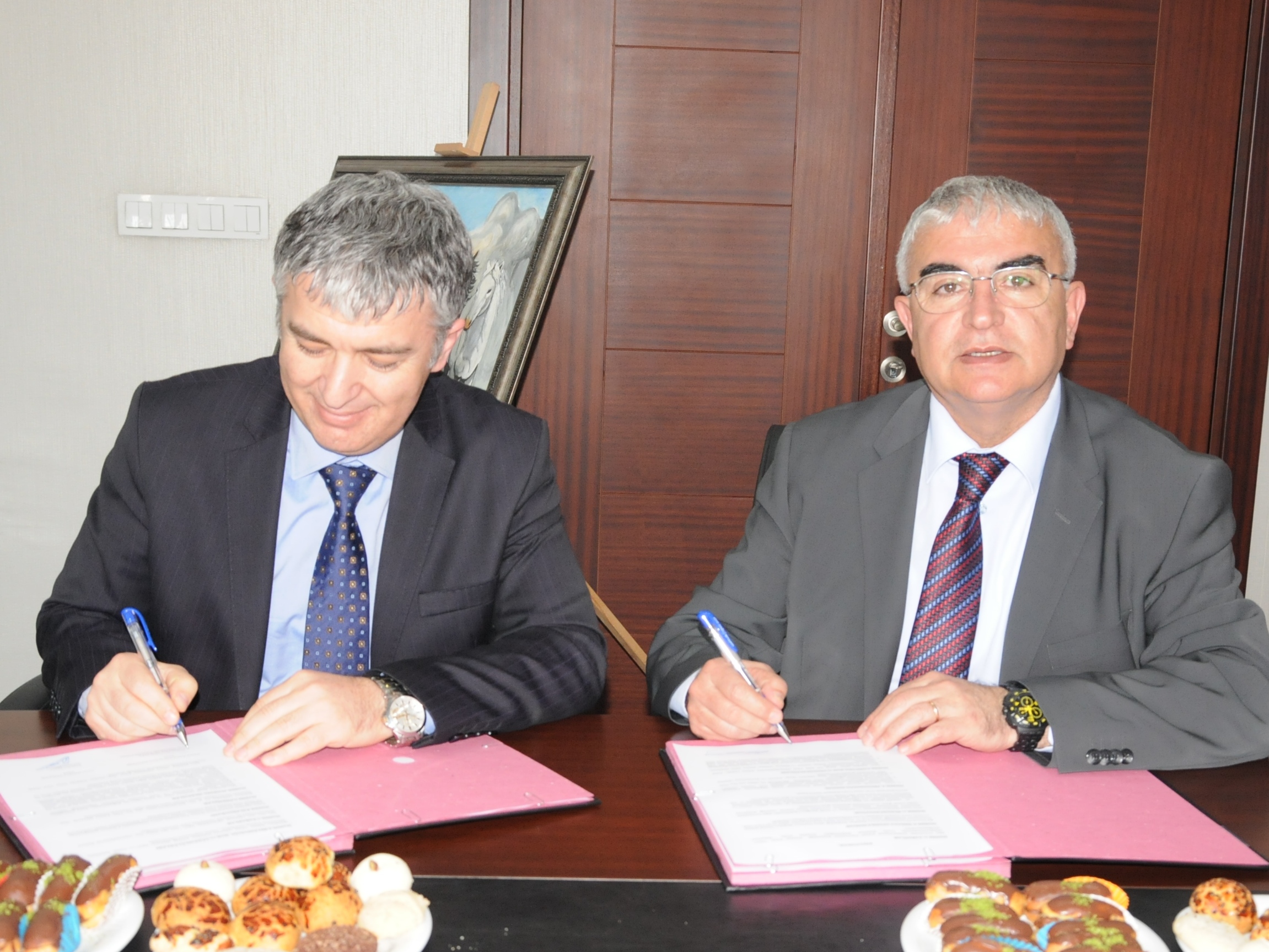 �orlu Belediyesi�nden Nam�k Kemal �niversitesi�ne Destek