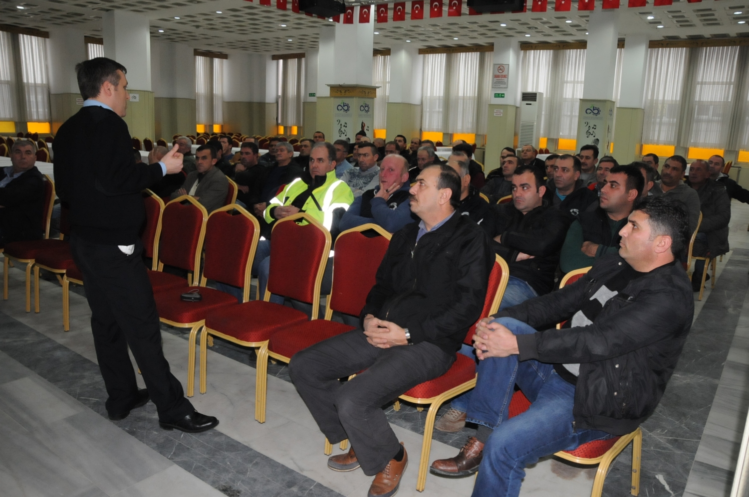 Temizlik leri ofrlerine Eitim Verildi