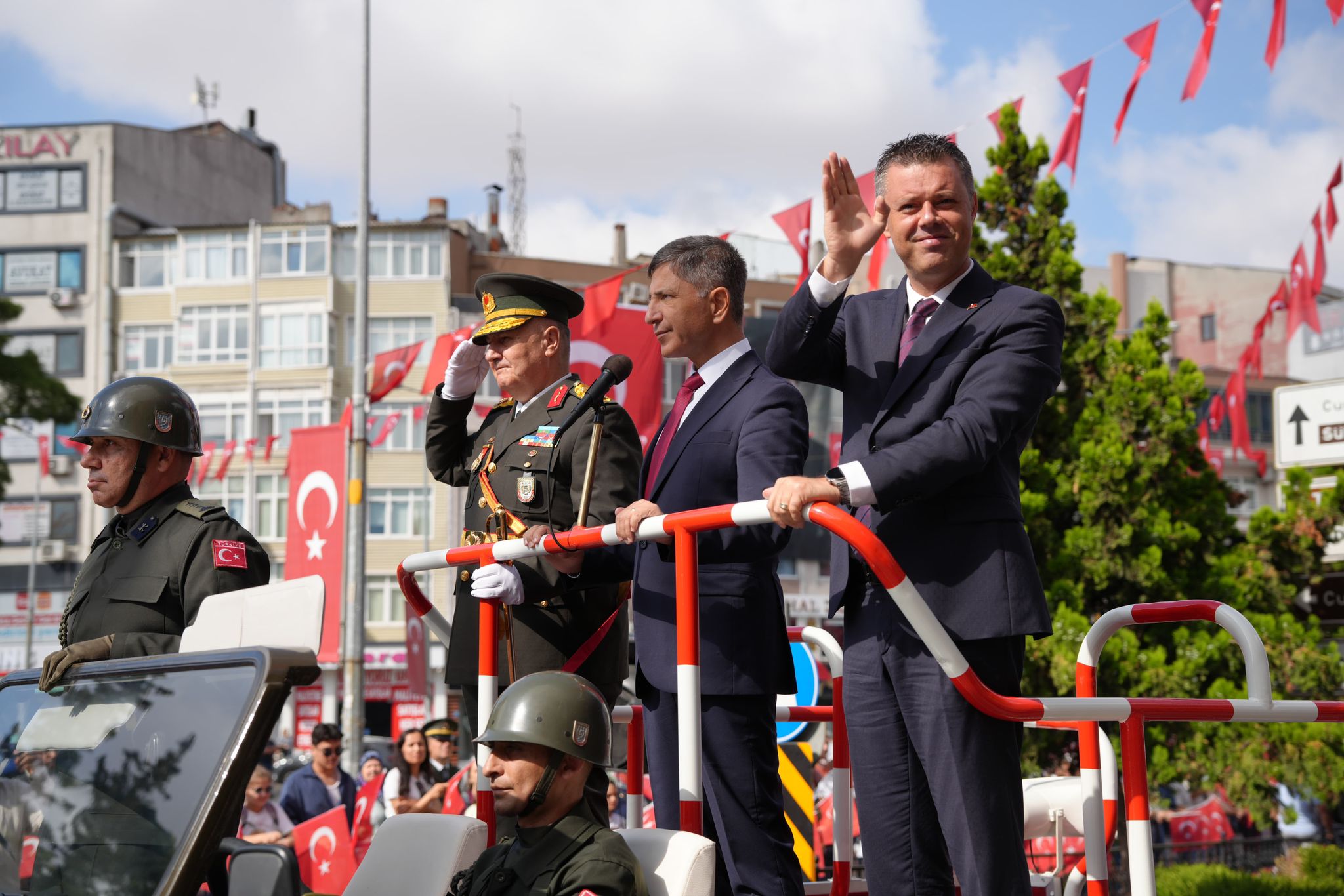 Bakan Sarkurt 30 Austos Zafer Bayram Kutlamalarna Katld