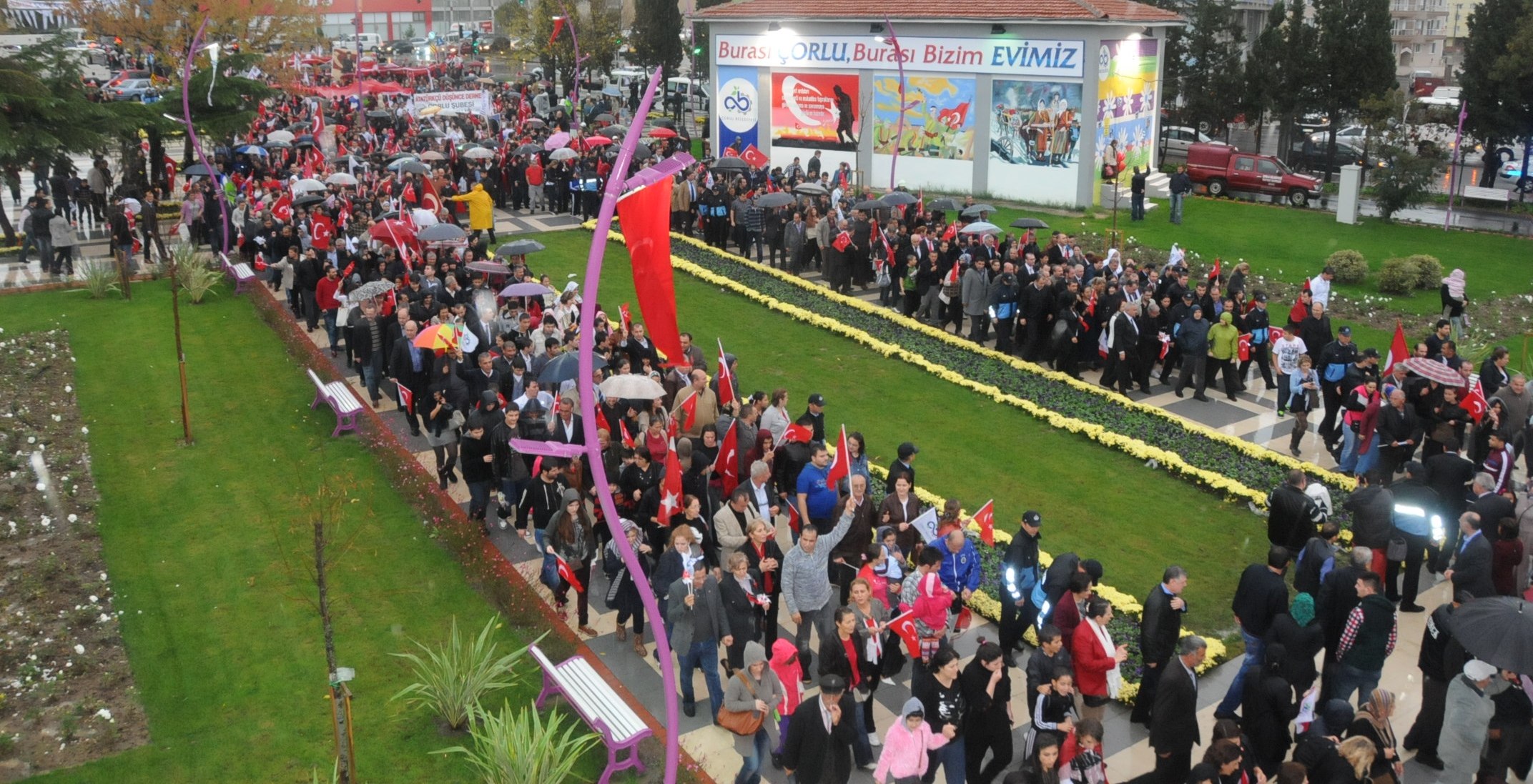 Cumhuriyet Park Trenle Ald