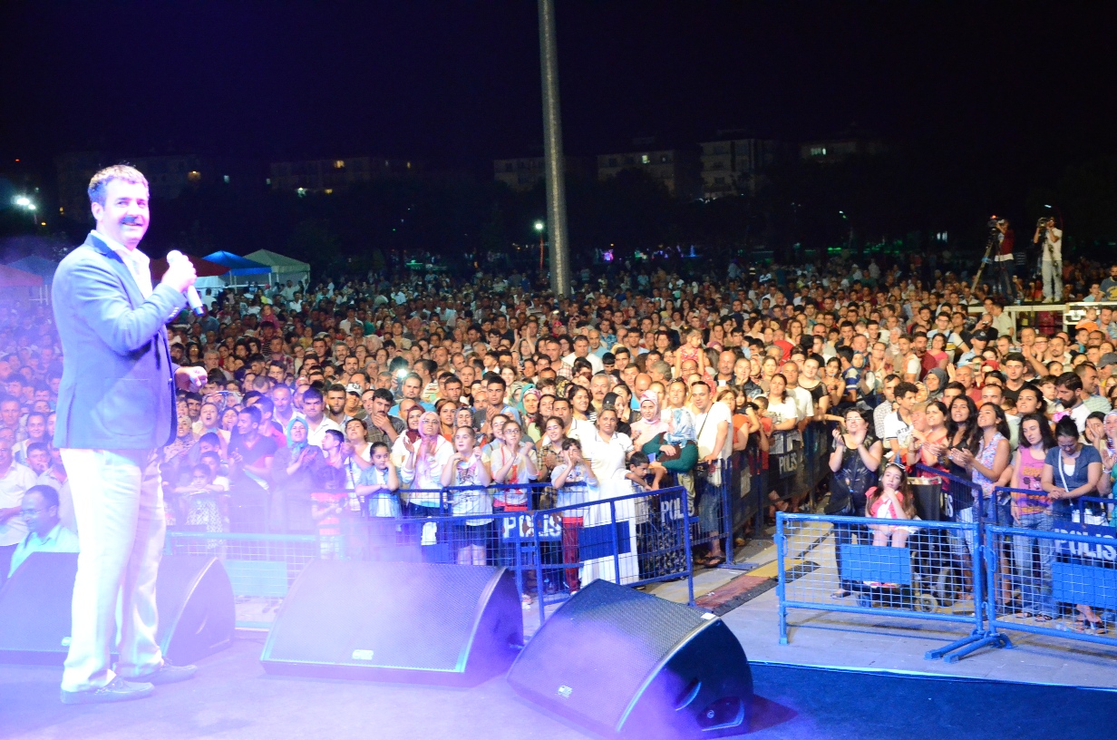 Hseyin Turandan Muhteem Trk Konseri