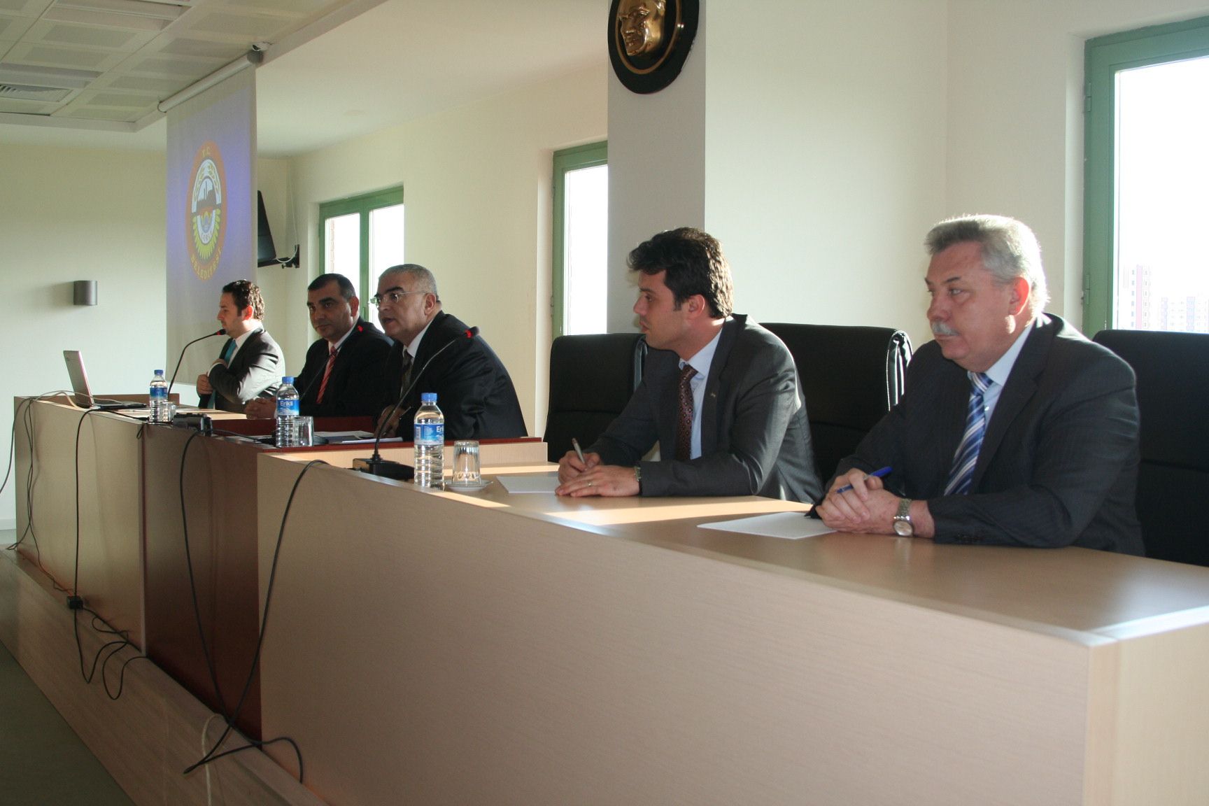 Engellilere Tekerlekli Sandalye Yard�m�