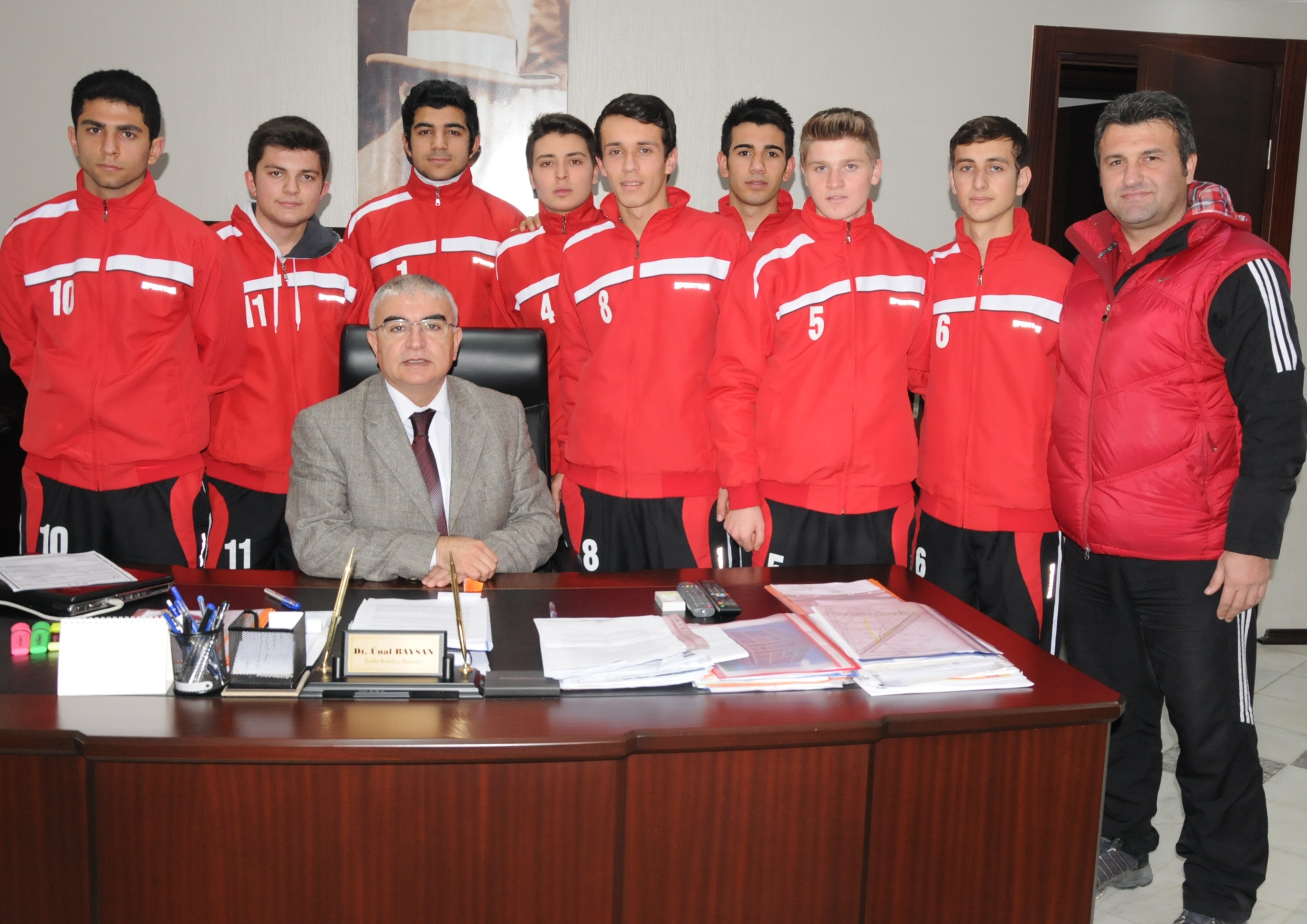 �TM Lisesi Futsal Tak�m�ndan Baysan�a Ziyaret